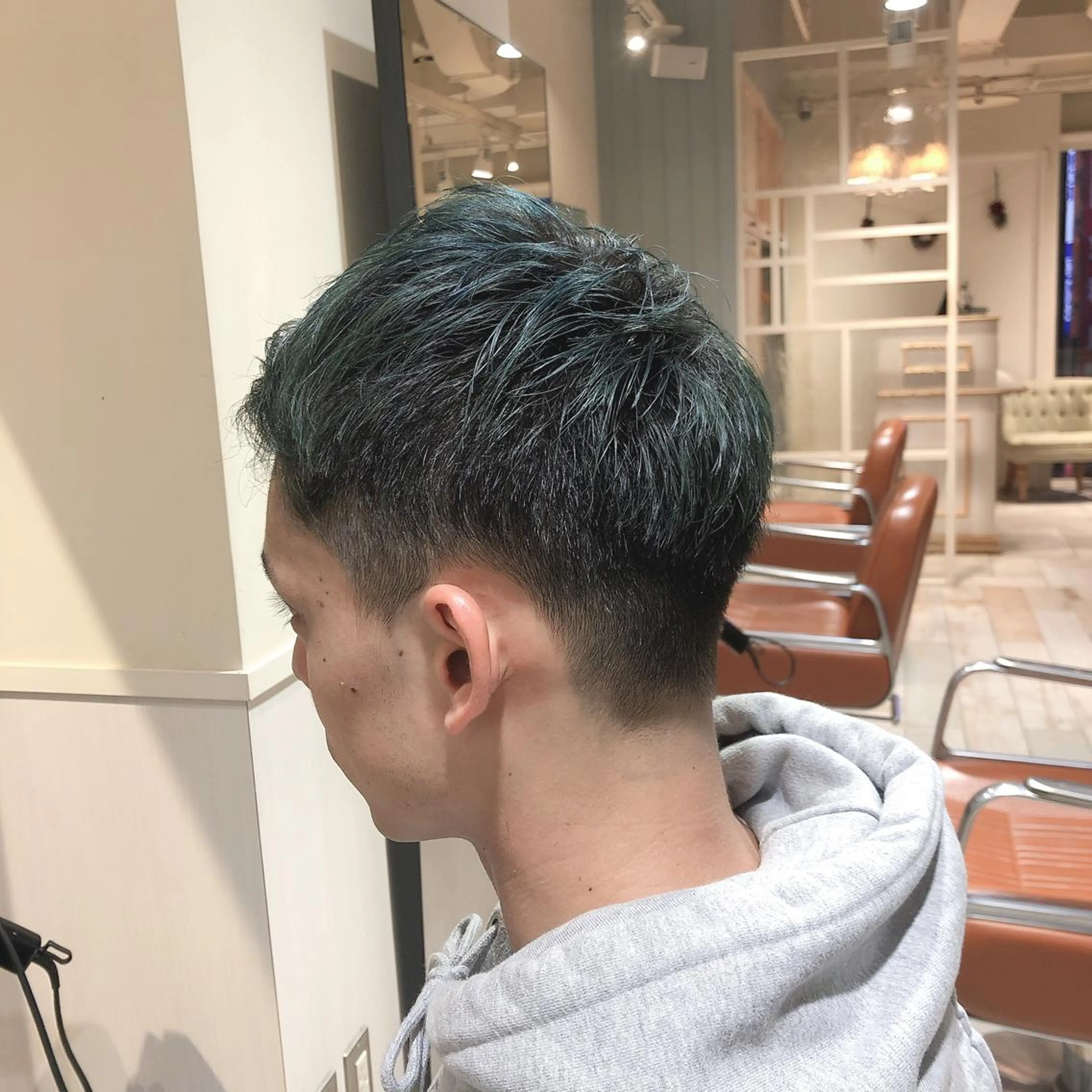 メンズ ブリーチ指名 NO1🌈SAKIのヘアスタイル