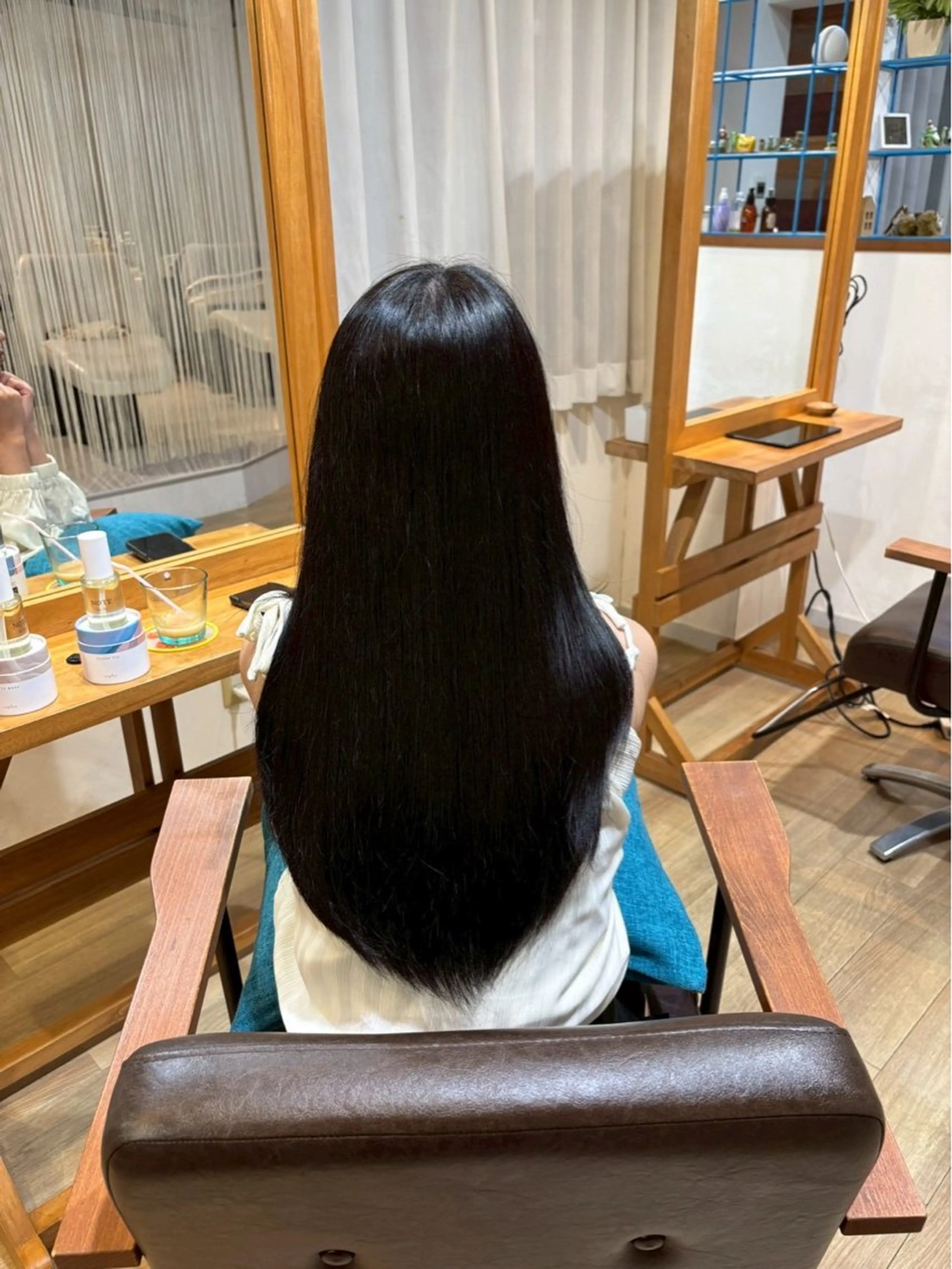 ロング カラー 黒髪 ブルーカラー ブルーブラック ヘアカラー RINNO🌷艶髪/ 艶カラーのヘアスタイル