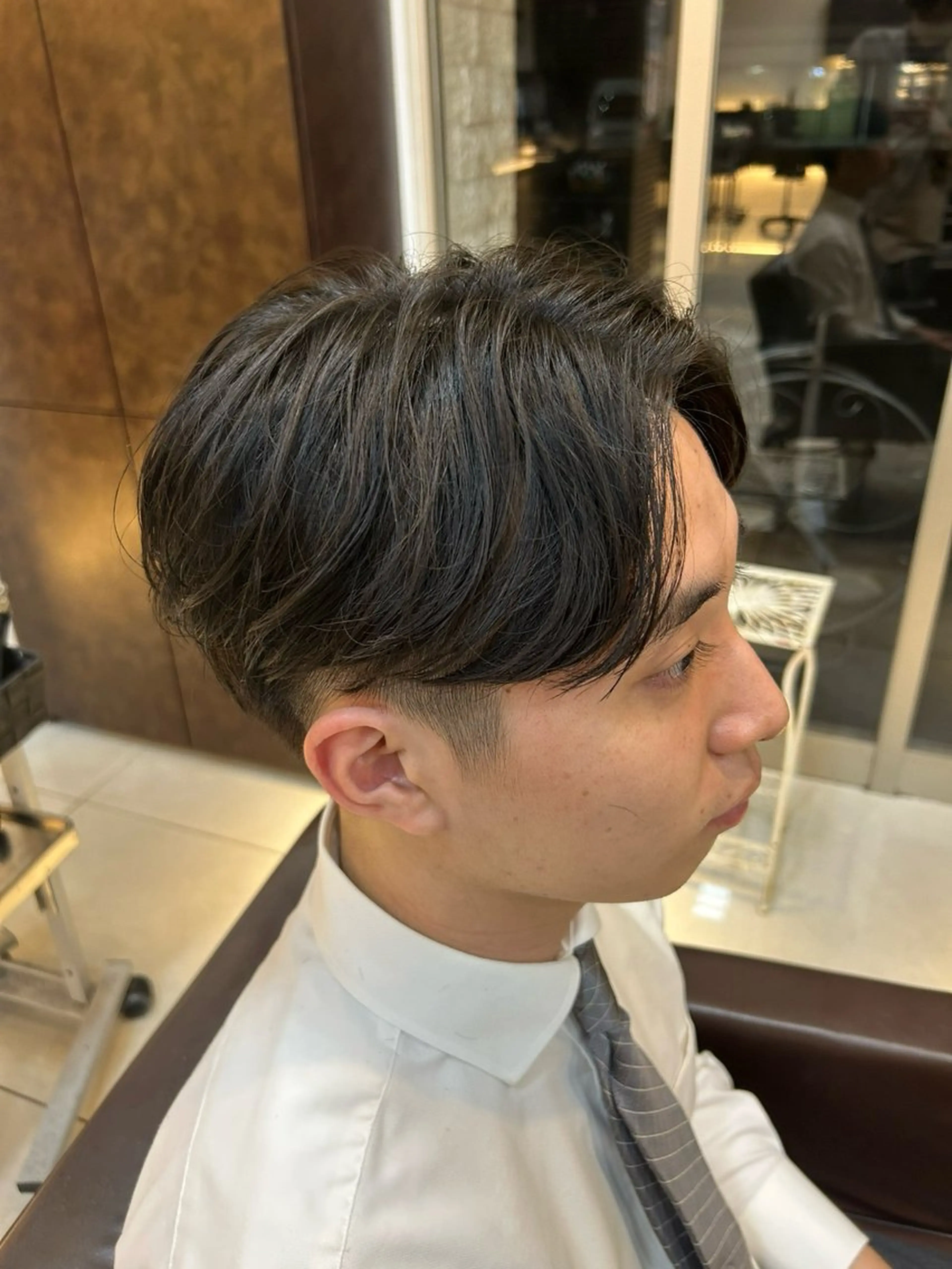 メンズ アイブロウ メンズアイブロウ カット 🩵ハイトーン🩵 緒方美柚のヘアスタイル