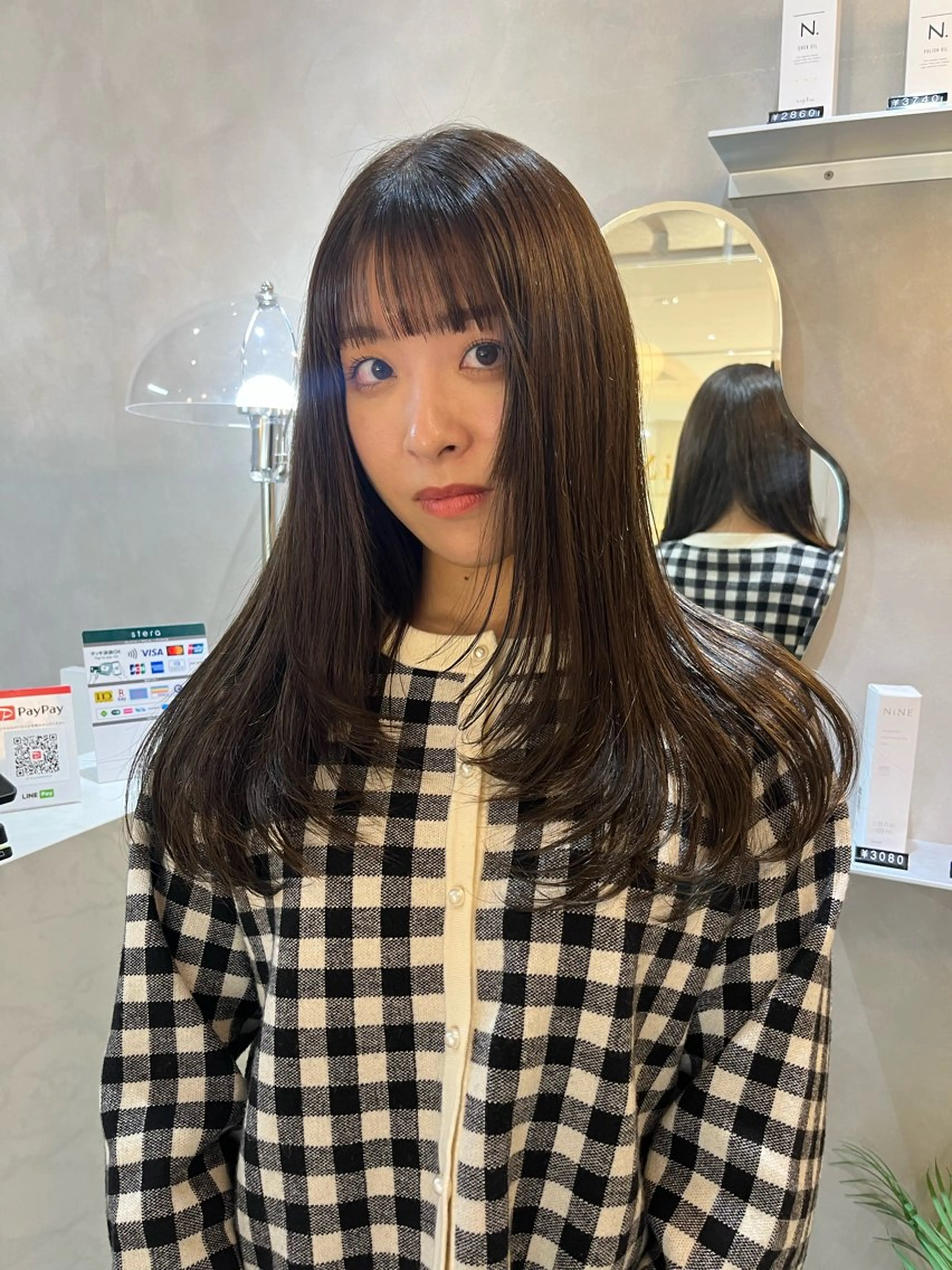 ロング 顔まわりレイヤー 顔周りカット レイヤーカット カット ヘアカラー トリートメント このか🕊️ベージュ /グレージュ/カットのヘアスタイル