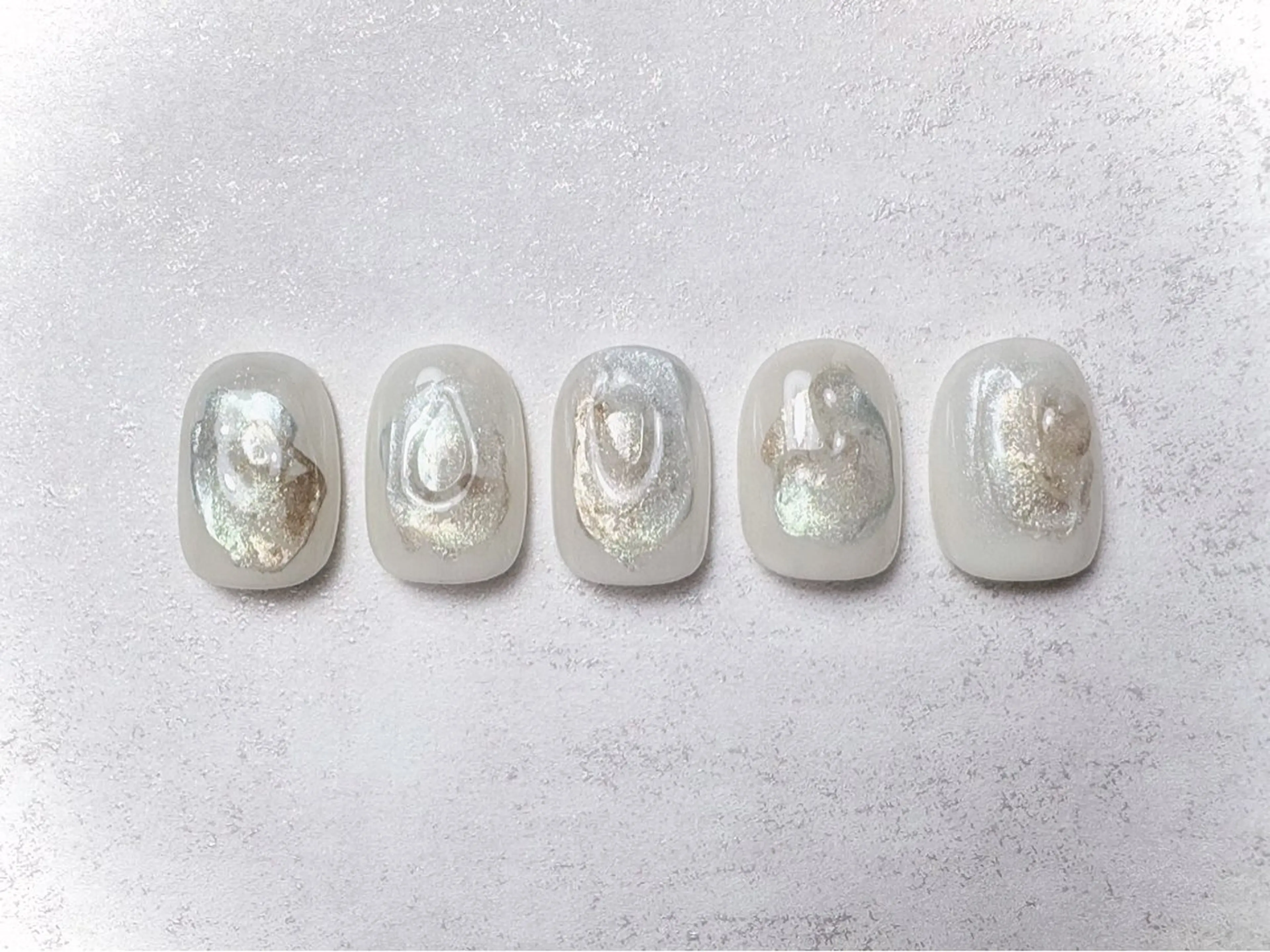 ネイル ニュアンスネイル irono .のネイルデザイン