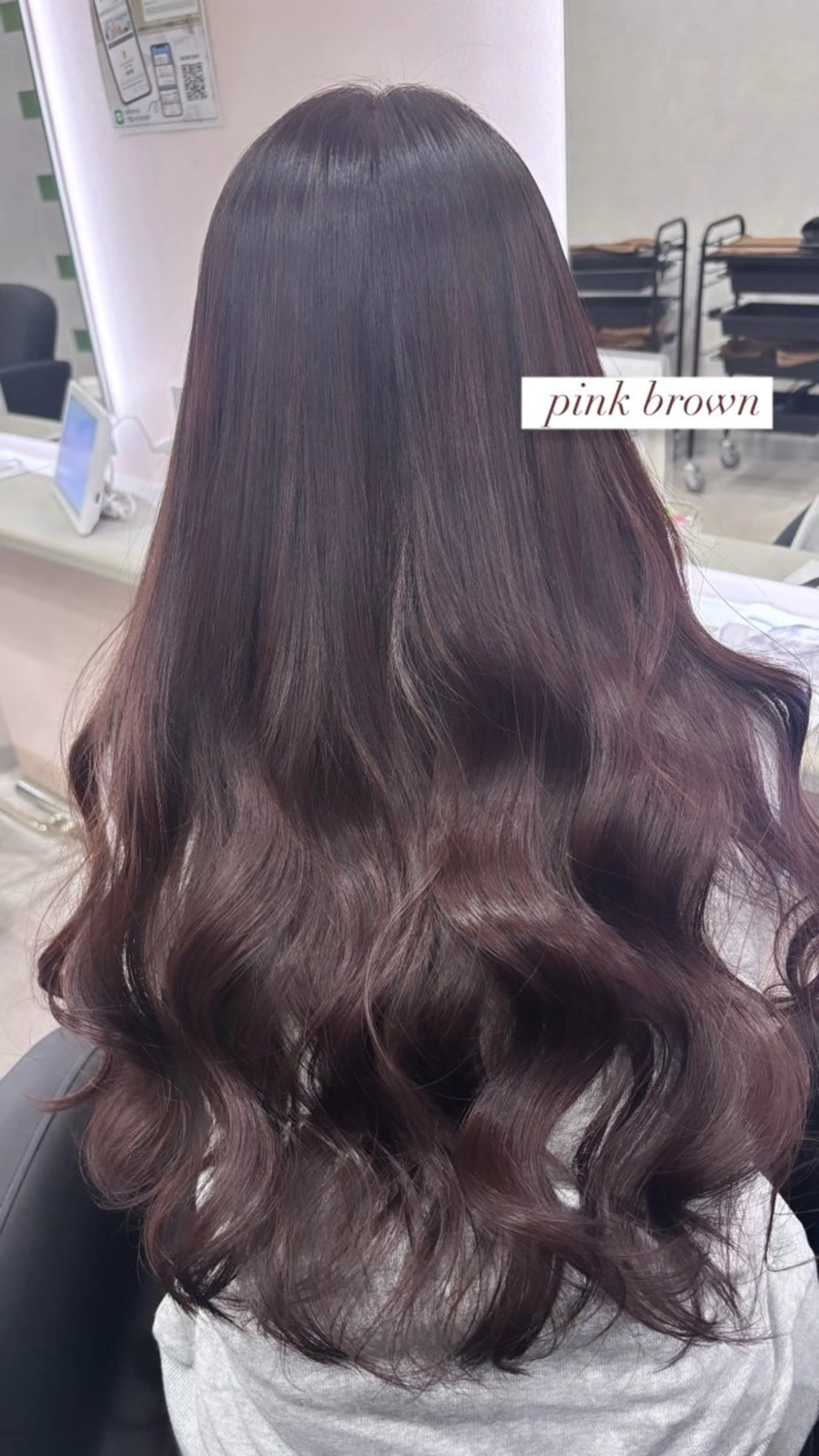 ロング ピンクブラウン カット ヘアカラー トリートメント 🎀柔らか暖色カラ ー💕sayakaのヘアスタイル