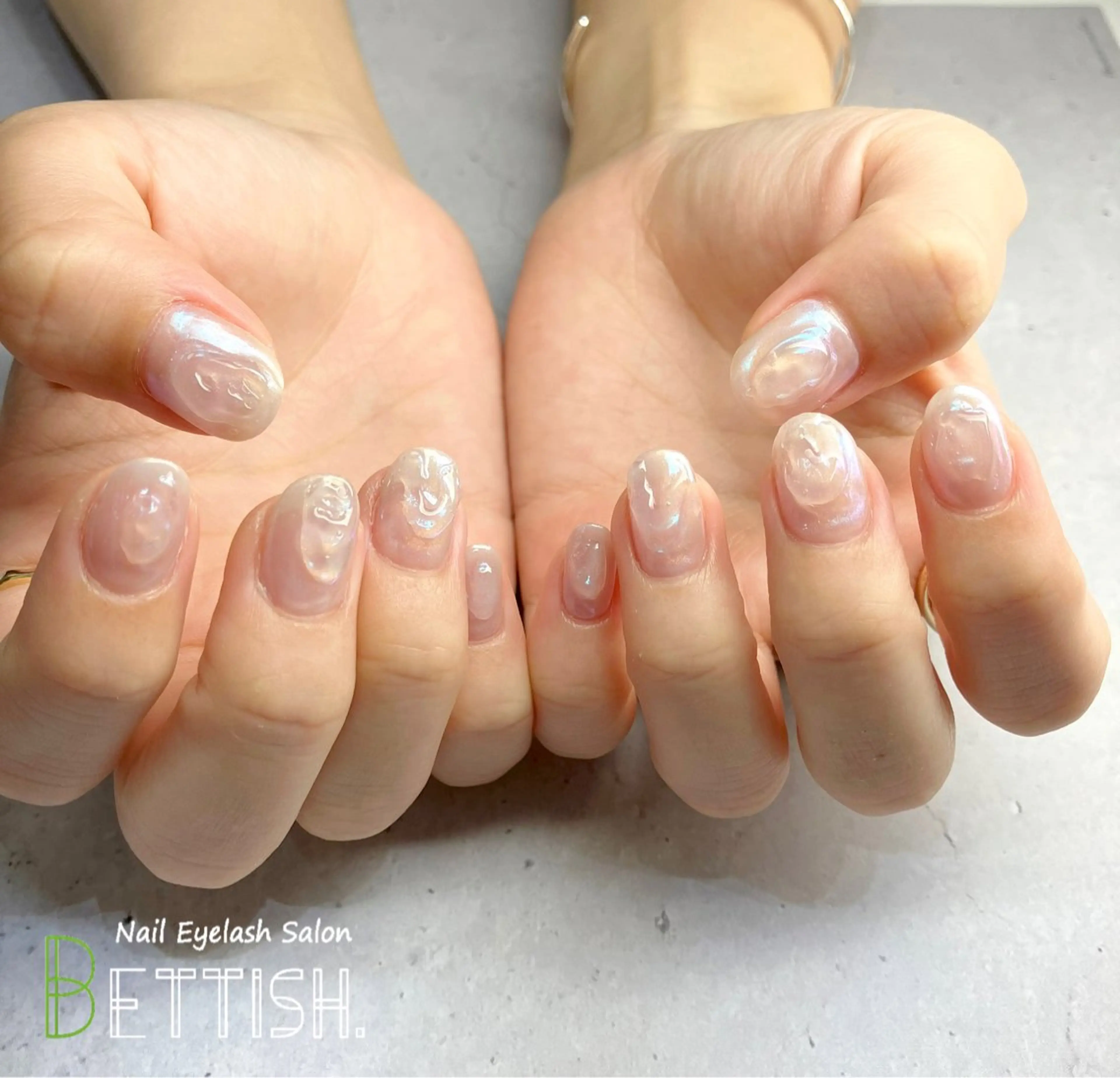 ネイル オーロラネイル 氷ネイル・うるうるネイル ぷっくりネイル ハンドネイル BETTISH. KUMIKO☺︎︎のネイルデザイン