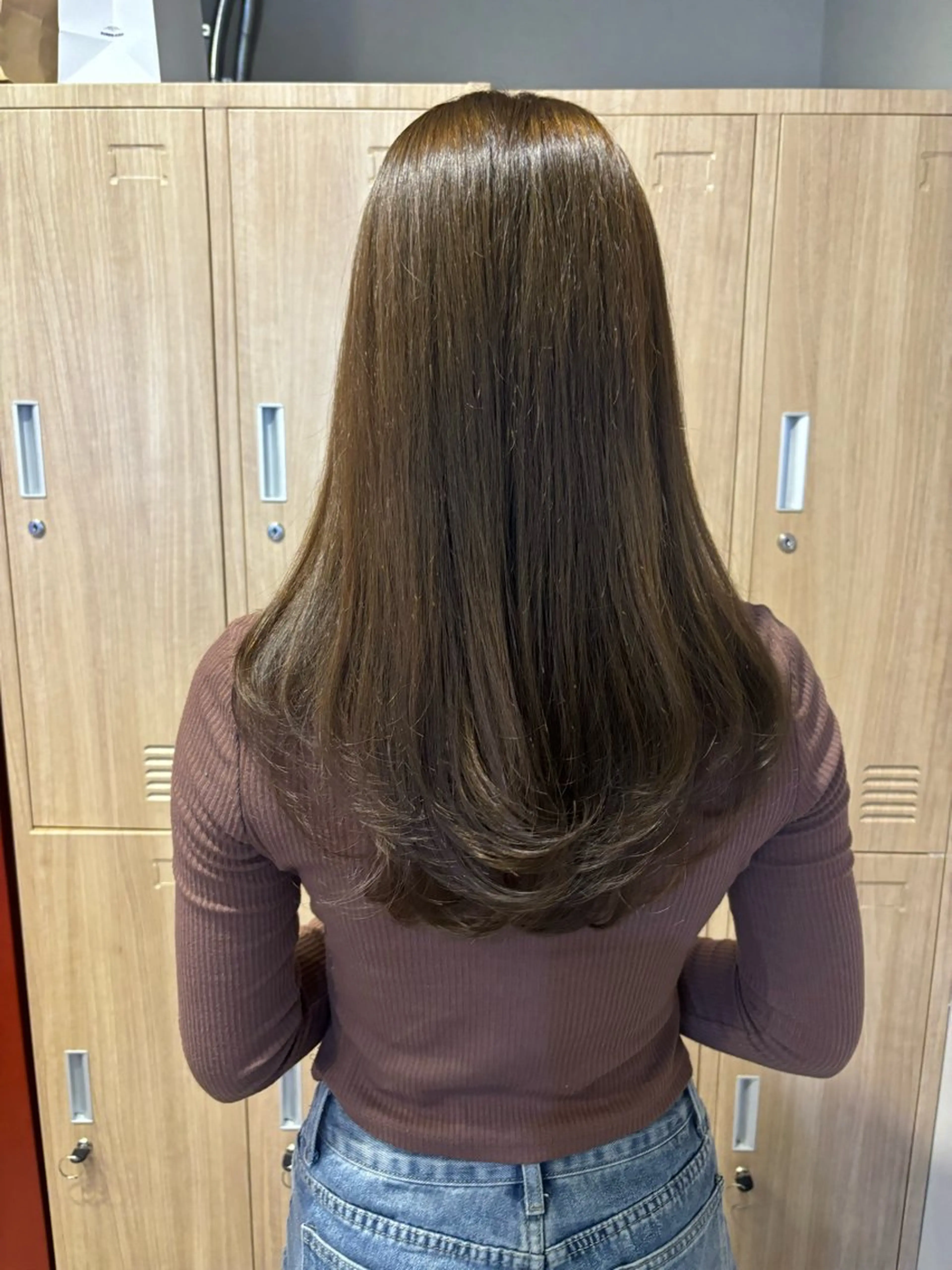 セミロング LOREN＋透明感 オリーブhirokoのヘアスタイル