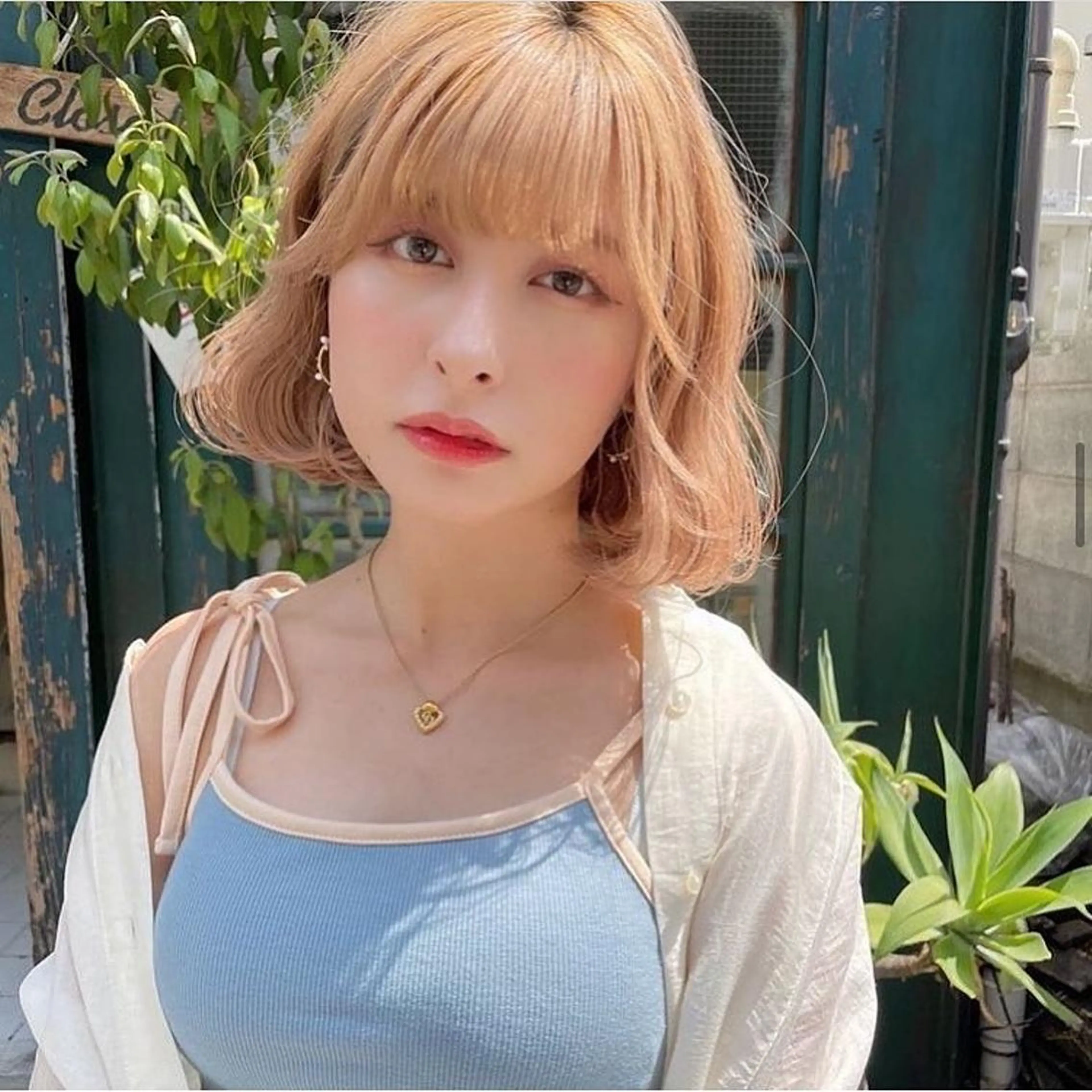 ミディアム カラー ヘアアレンジ ベージュカラー ブリーチ 透明感カラー グラデーションカラー ハイライトカラー 韓国/髪質改善💘 櫻井かれんのヘアスタイル