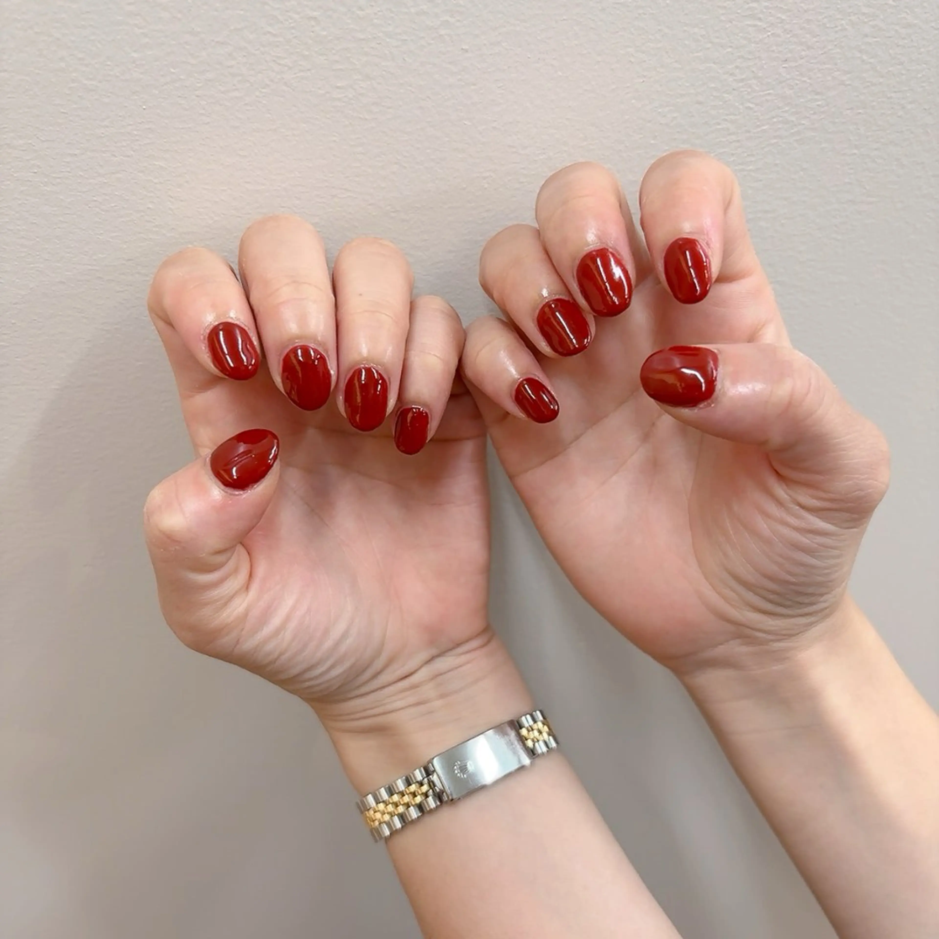 ネイル ワンカラーネイル yui TRIOSのネイルデザイン