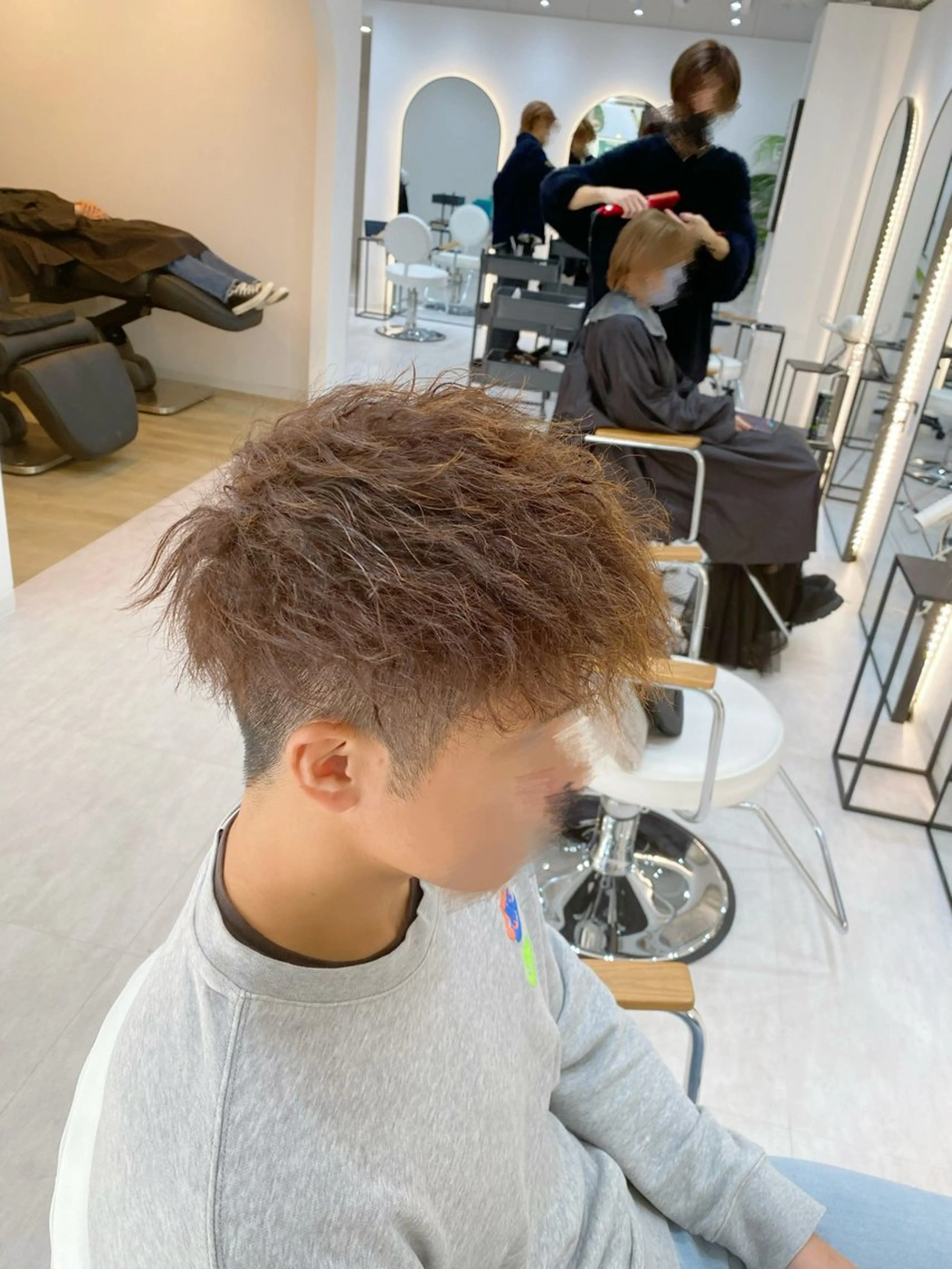 ミディアム ミディアムパーマ 艶髪・透明感カラー・ 韓国ヘア・Yuriのヘアスタイル