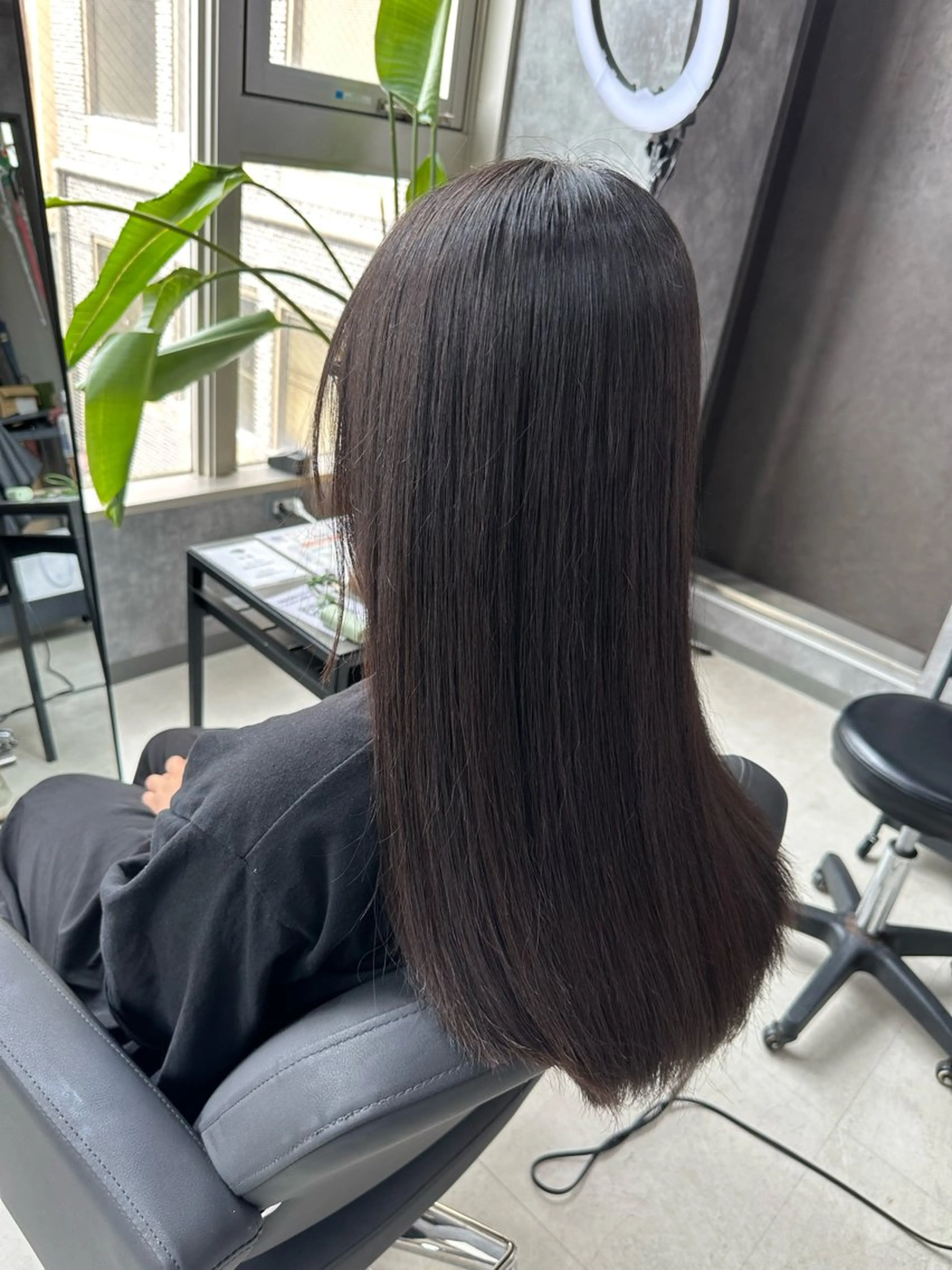 ロング 酸性ストレート 森本 倭のヘアスタイル