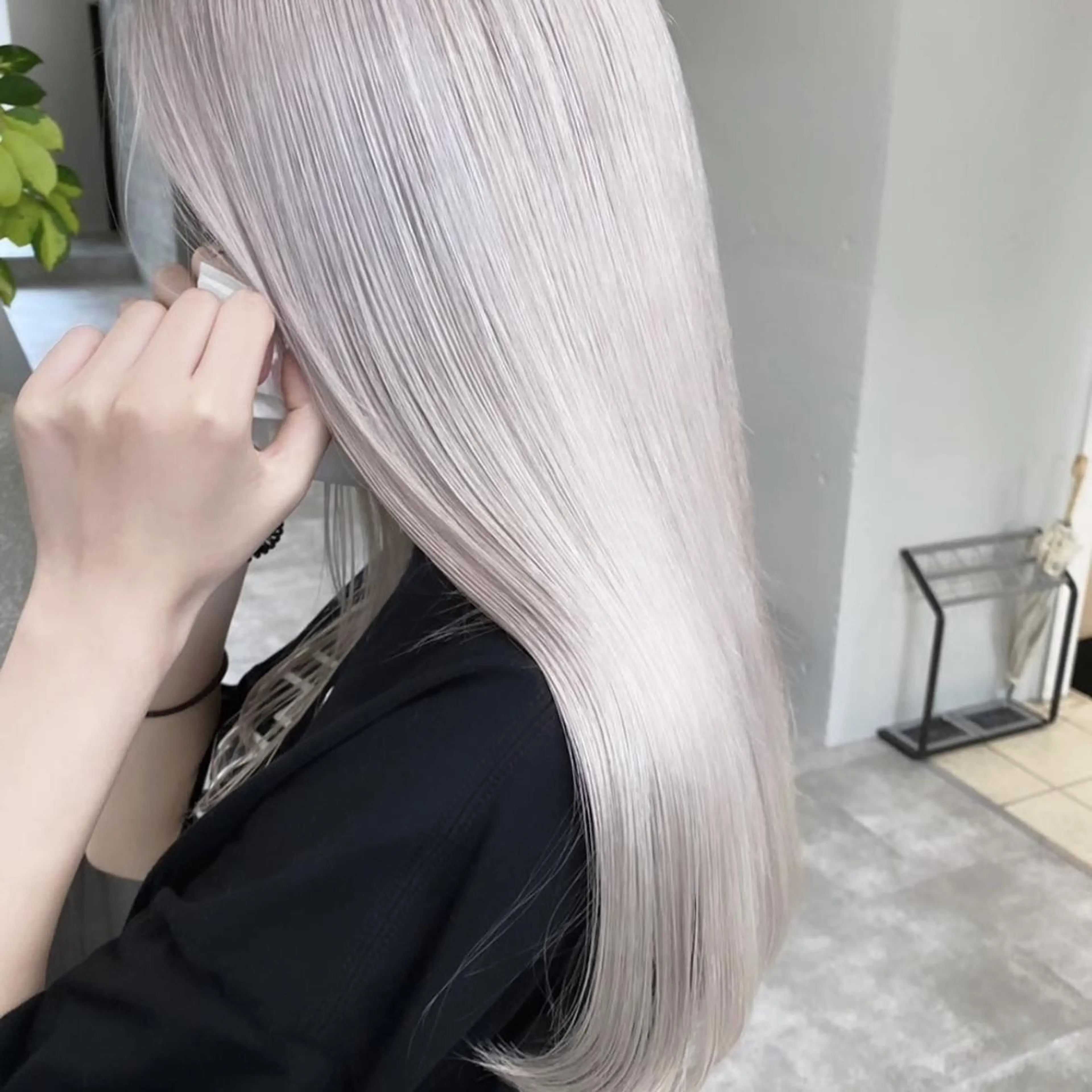 カラー セミロング ベージュカラー ブリーチ ケアブリーチ 透明感カラー ミルクティーベージュ ヘアカラー 透明感🪽艶カラー☆ トレンドヘア✨のヘアスタイル