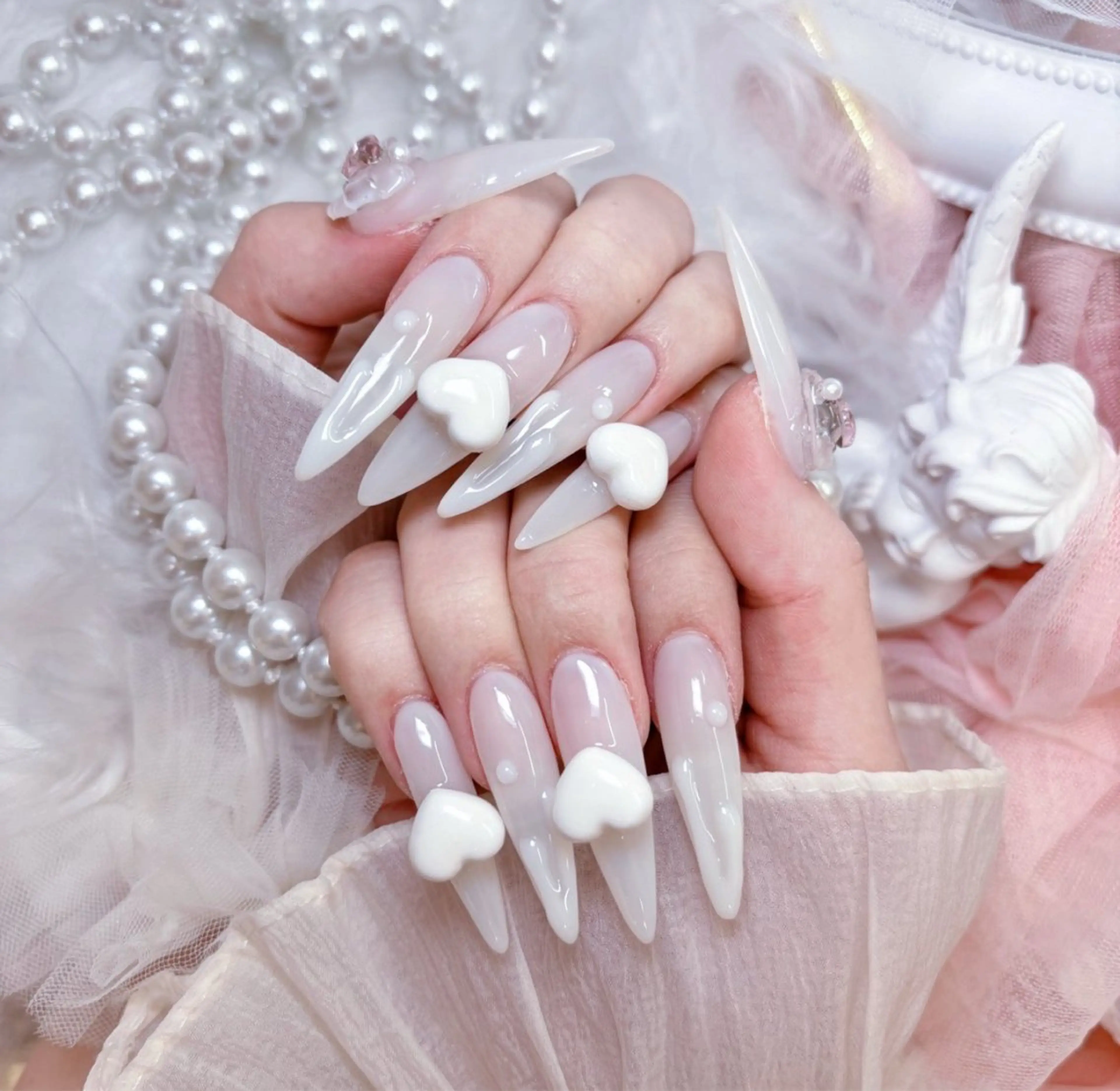 「ジェルオフ無料」✨チップ長さ出し4本アートパーツやり放題¥9000✨の写真