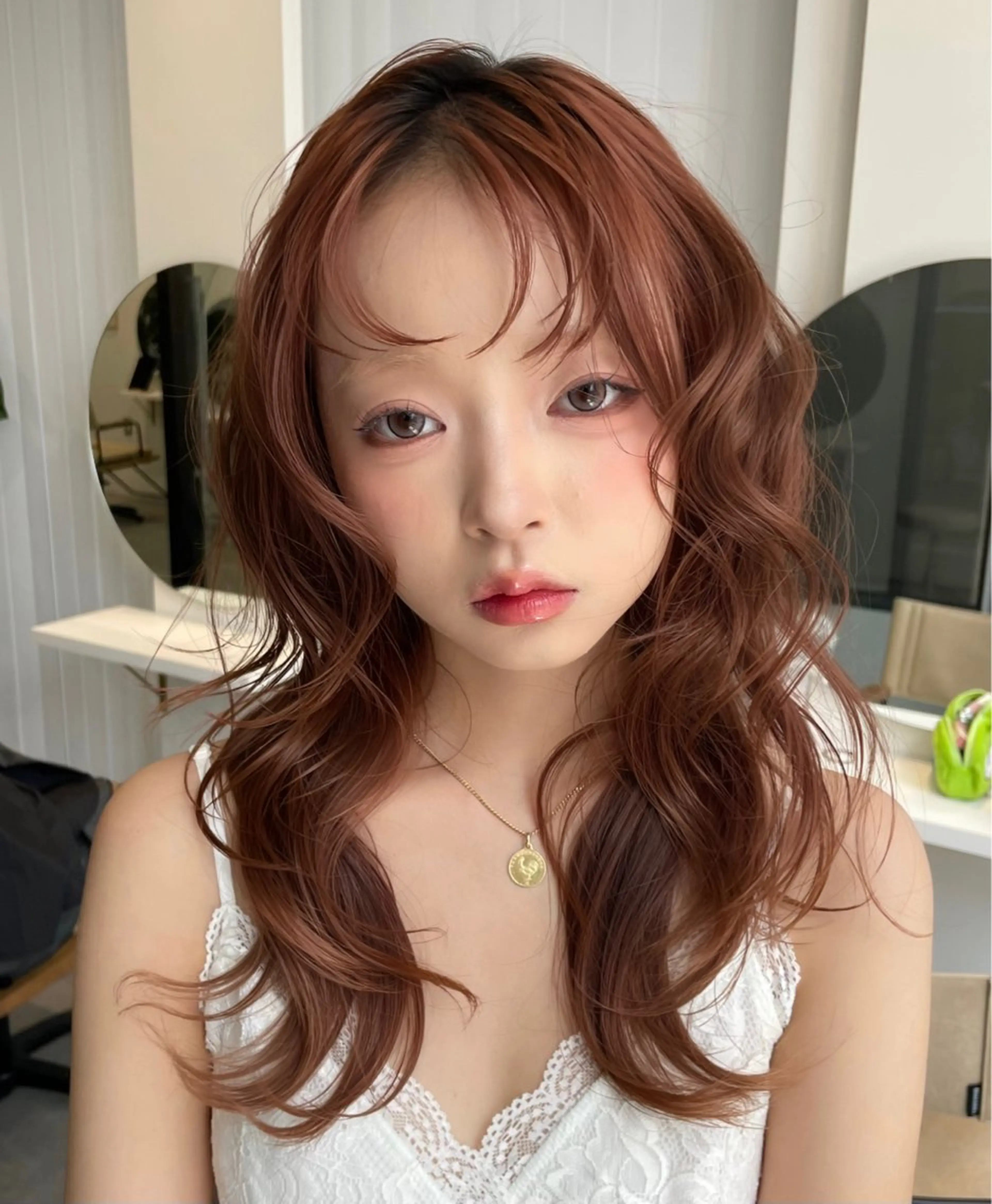 ロング 顔まわりレイヤー ハッシュカット 髪質改善 韓国風ヘア レイヤーカット カット ヘアカラー トリートメント 韓国レイヤー/透明感 /髪質改善/アジキのヘアスタイル