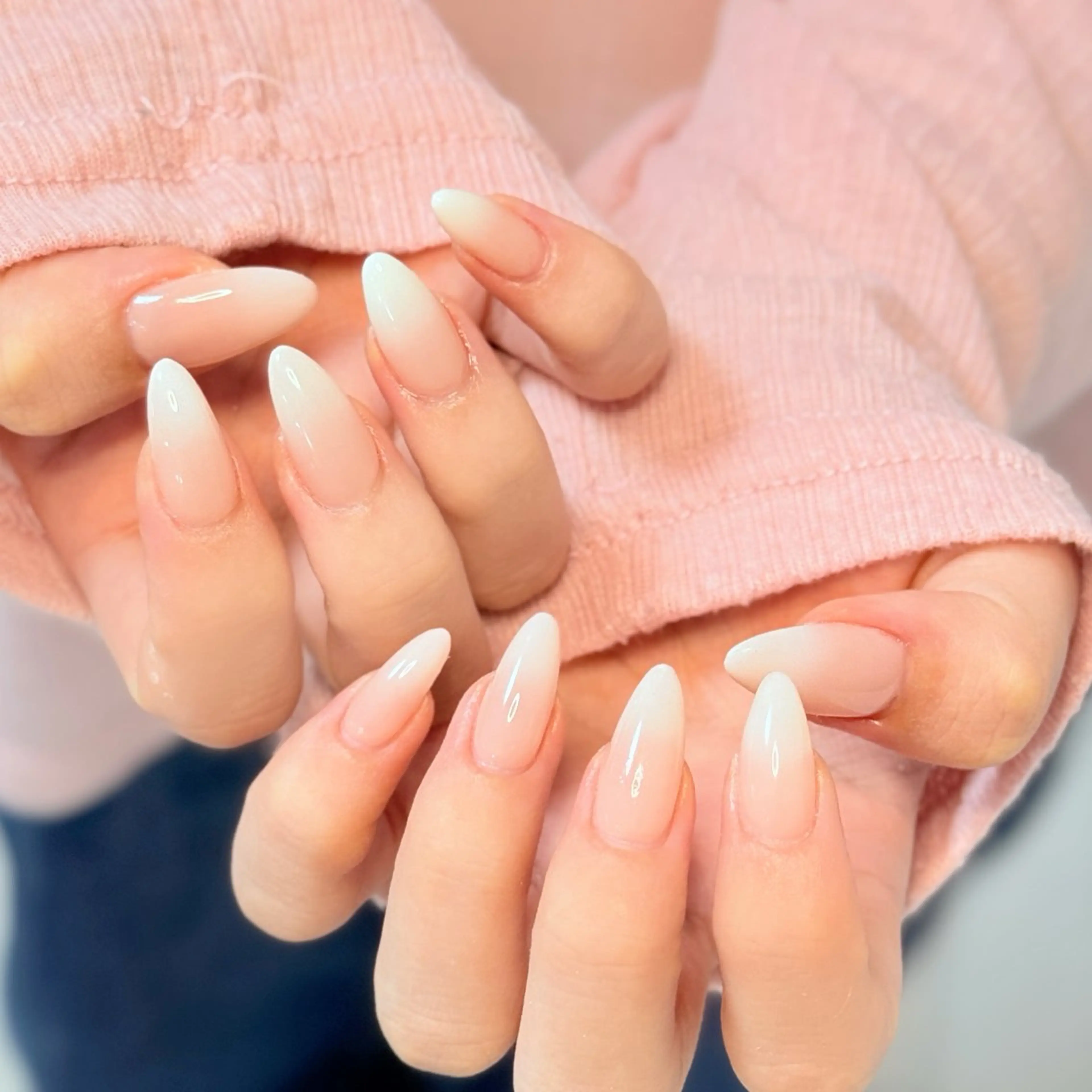 ネイル アートネイル オーロラネイル チークネイル フレンチネイル ガラスフレンチ ハンドネイル 🎀🎀YooLi Nail Salonのネイルデザイン