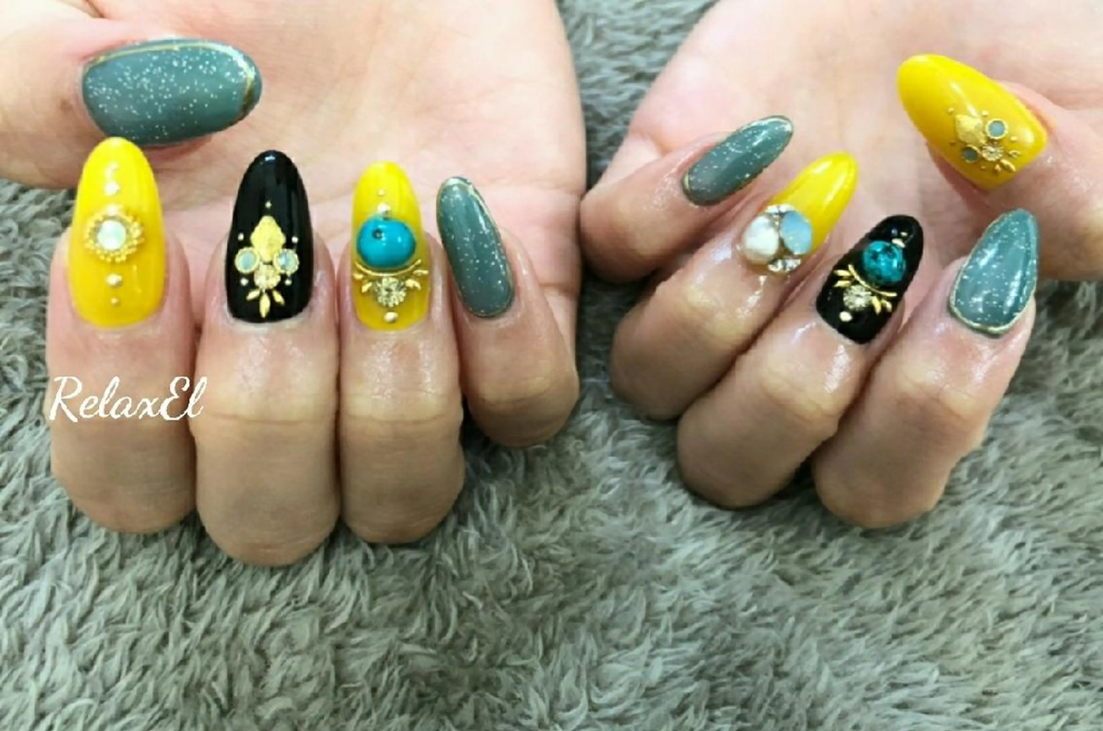 ネイル RelaxEl リラクセル所属・中野 智美のネイルデザイン