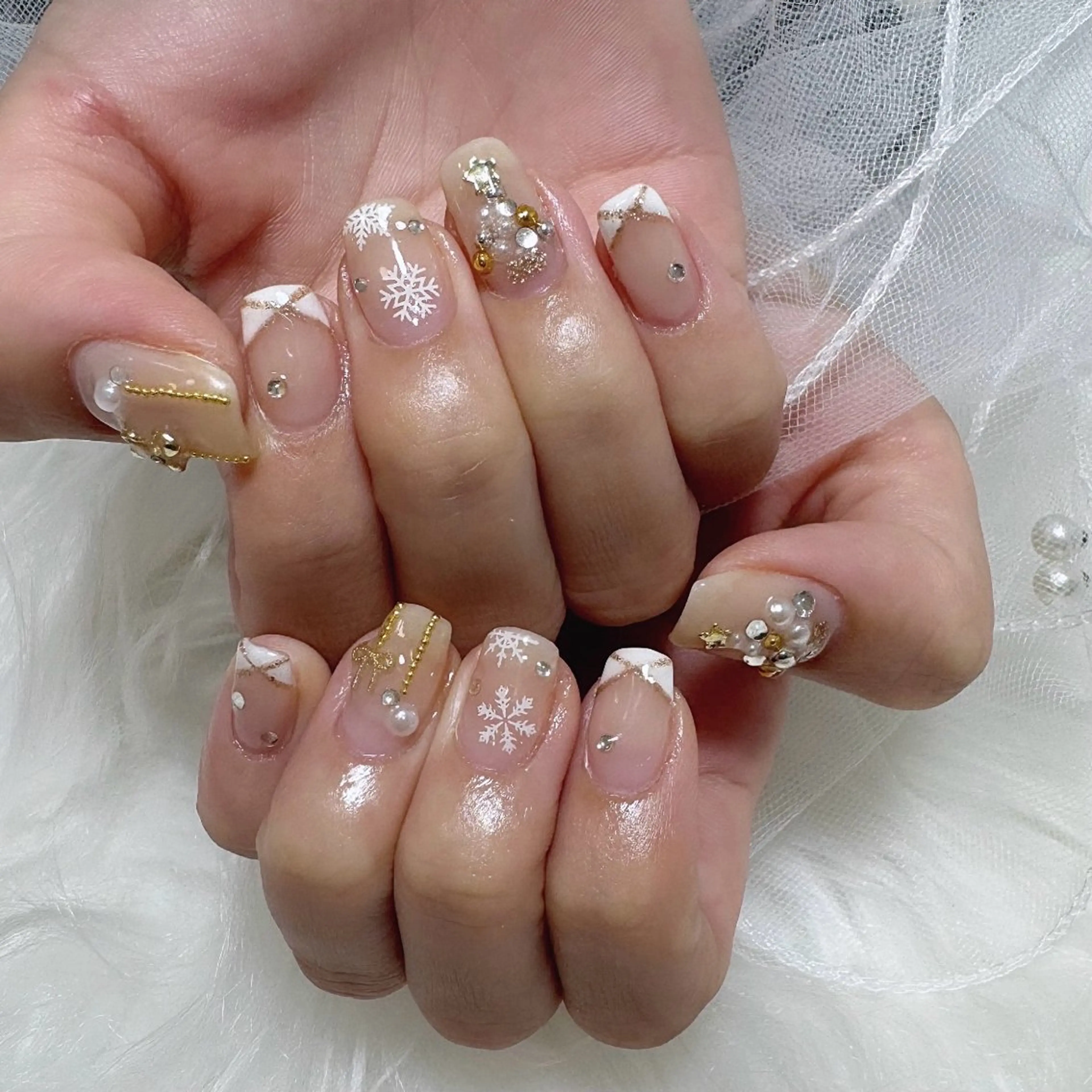 ネイル シュシュ 🎀 girly nailのネイルデザイン