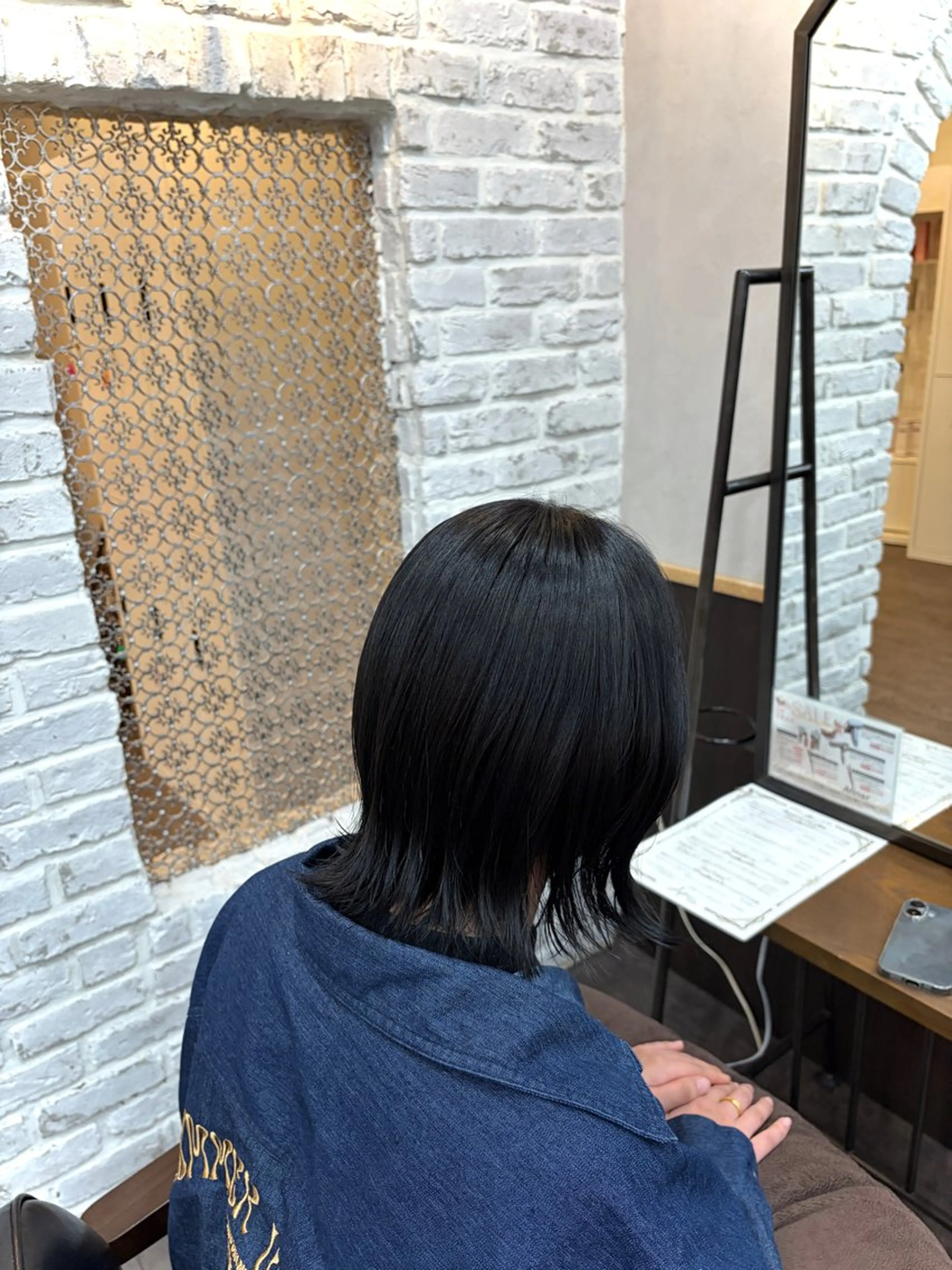 カラー 黒髪 ブルーカラー ブルーブラック ヘアカラー Mejia Riseのヘアスタイル