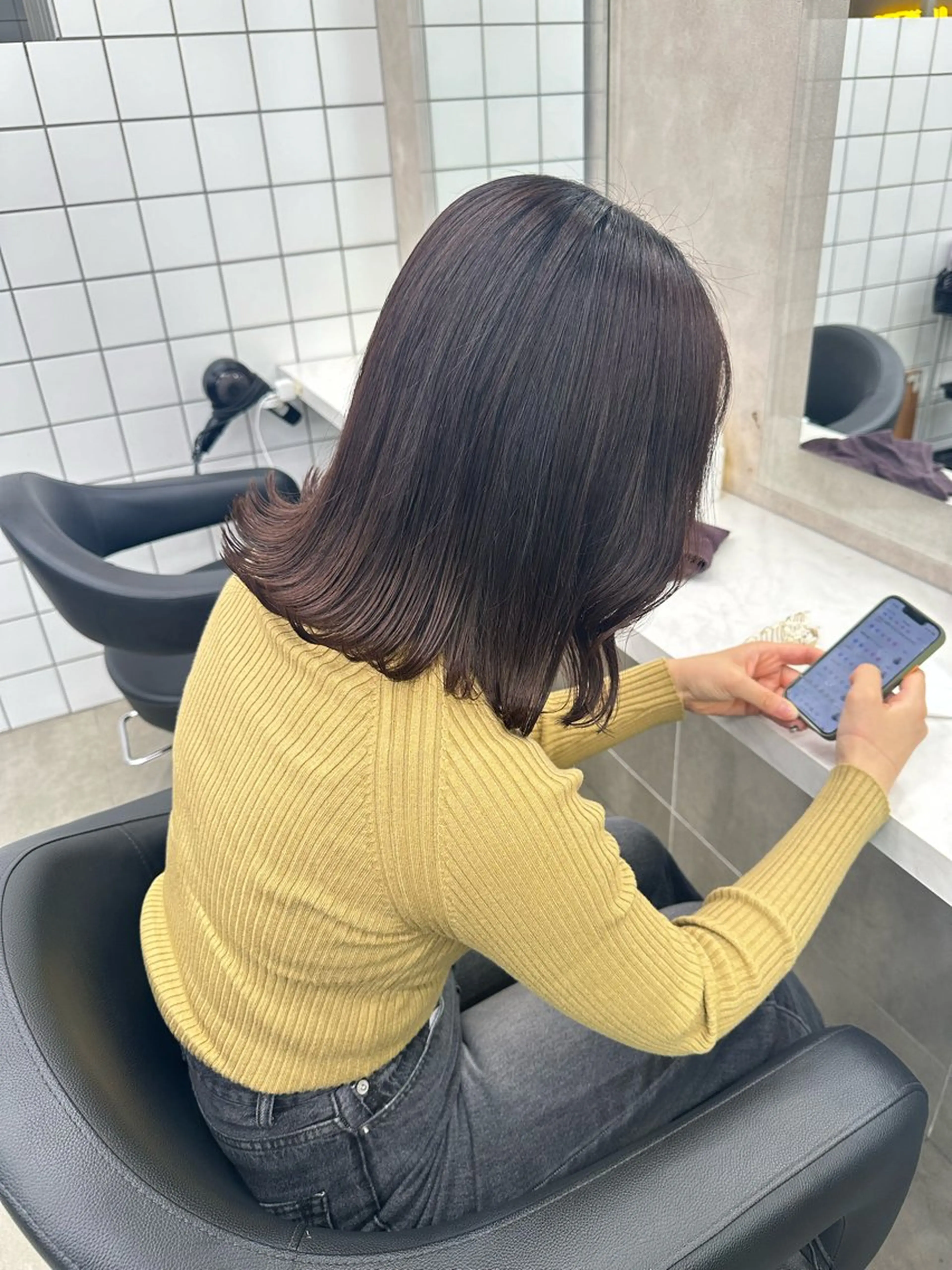 セミロング カラー ベージュカラー 黒髪 ブリーチ ブルーカラー ブルーブラック 🪞ハイトーン🪞 🤍waka🤍のヘアスタイル