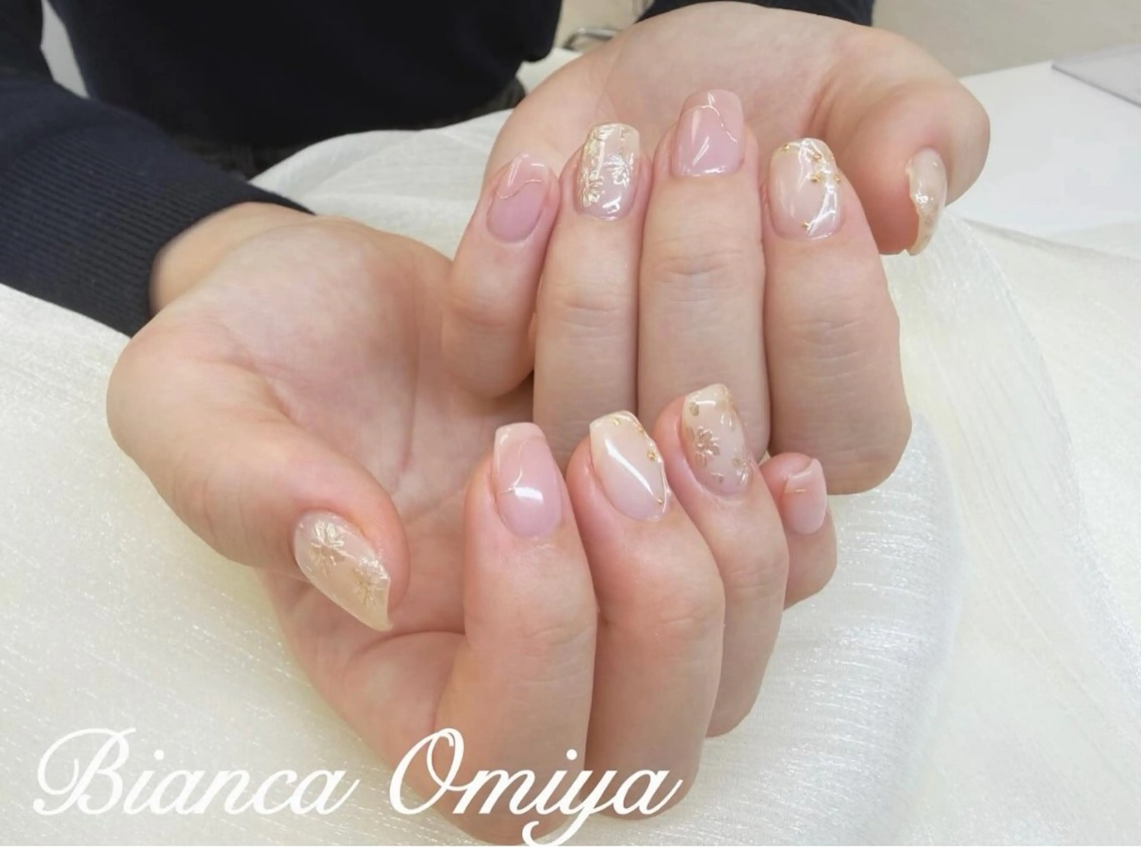 ネイル フラッシュネイル フレンチネイル ジェルネイル グラデーション マグネットネイル ハンドネイル 岩松 沙耶のネイルデザイン