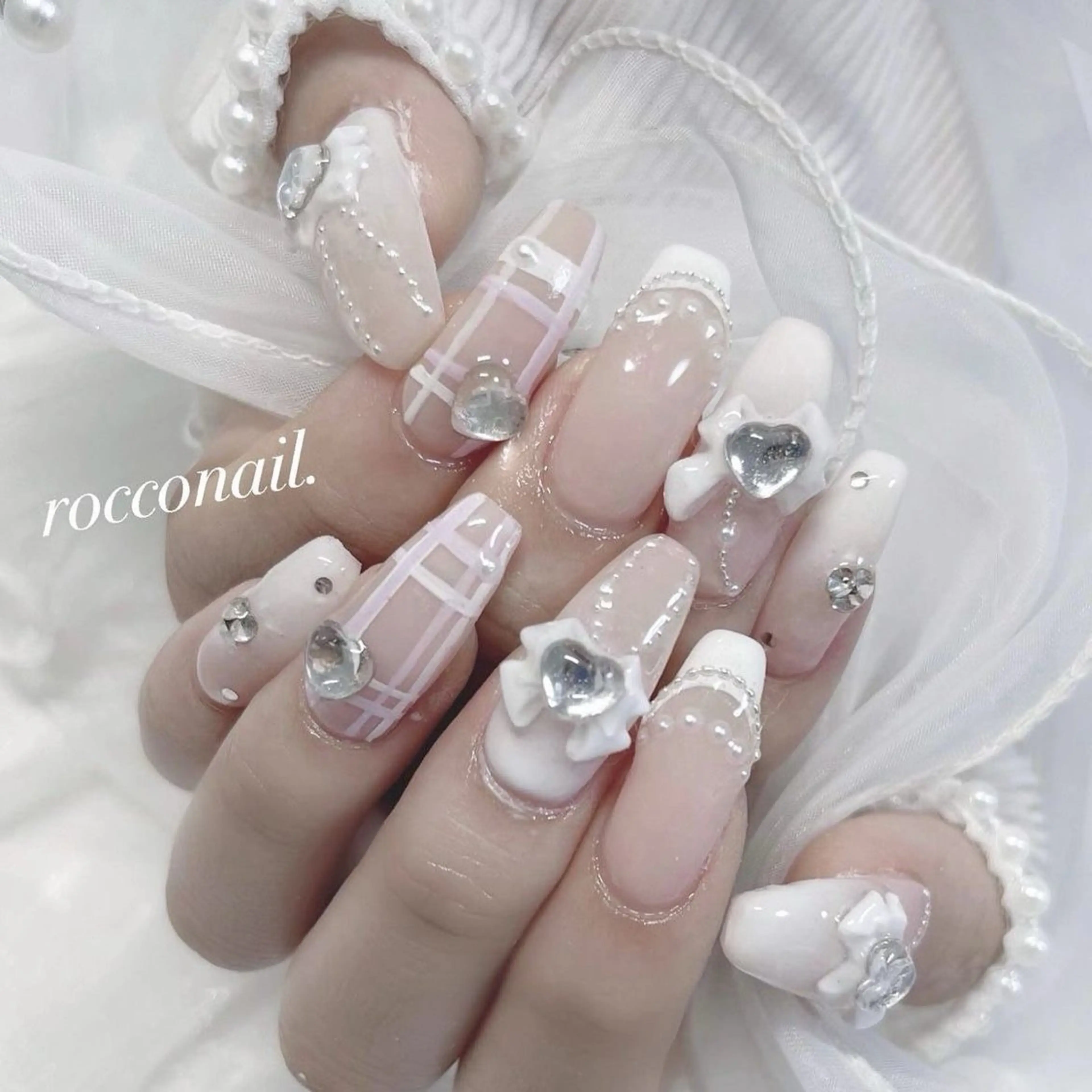 ネイル 長さ出し マグネットネイル ミラーネイル ピンク 冬ネイル Lee Nailsのネイルデザイン