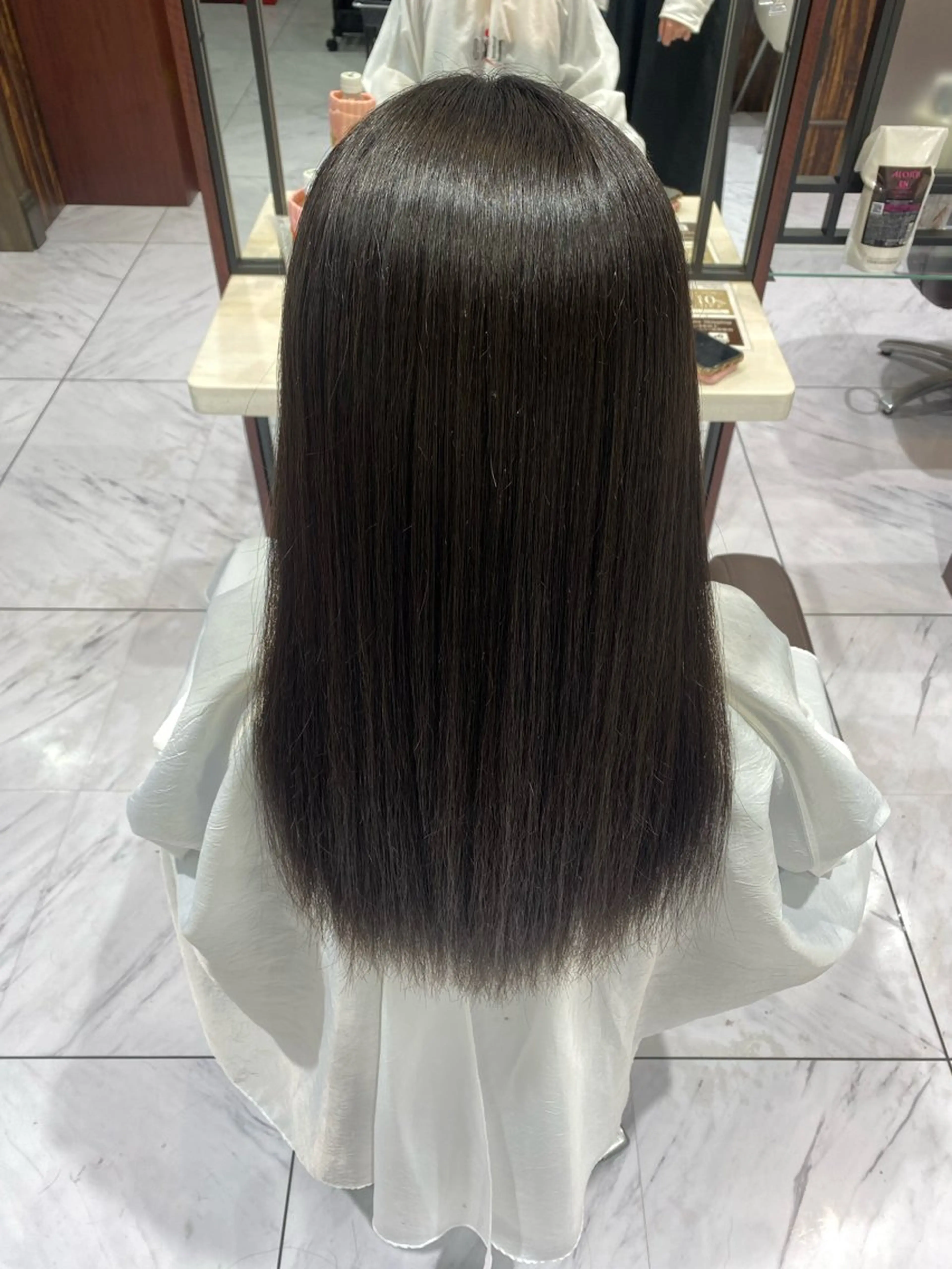 ロング パーマ ストレートパーマ ZENKO立川高島屋所属・佐藤 優衣のヘアスタイル