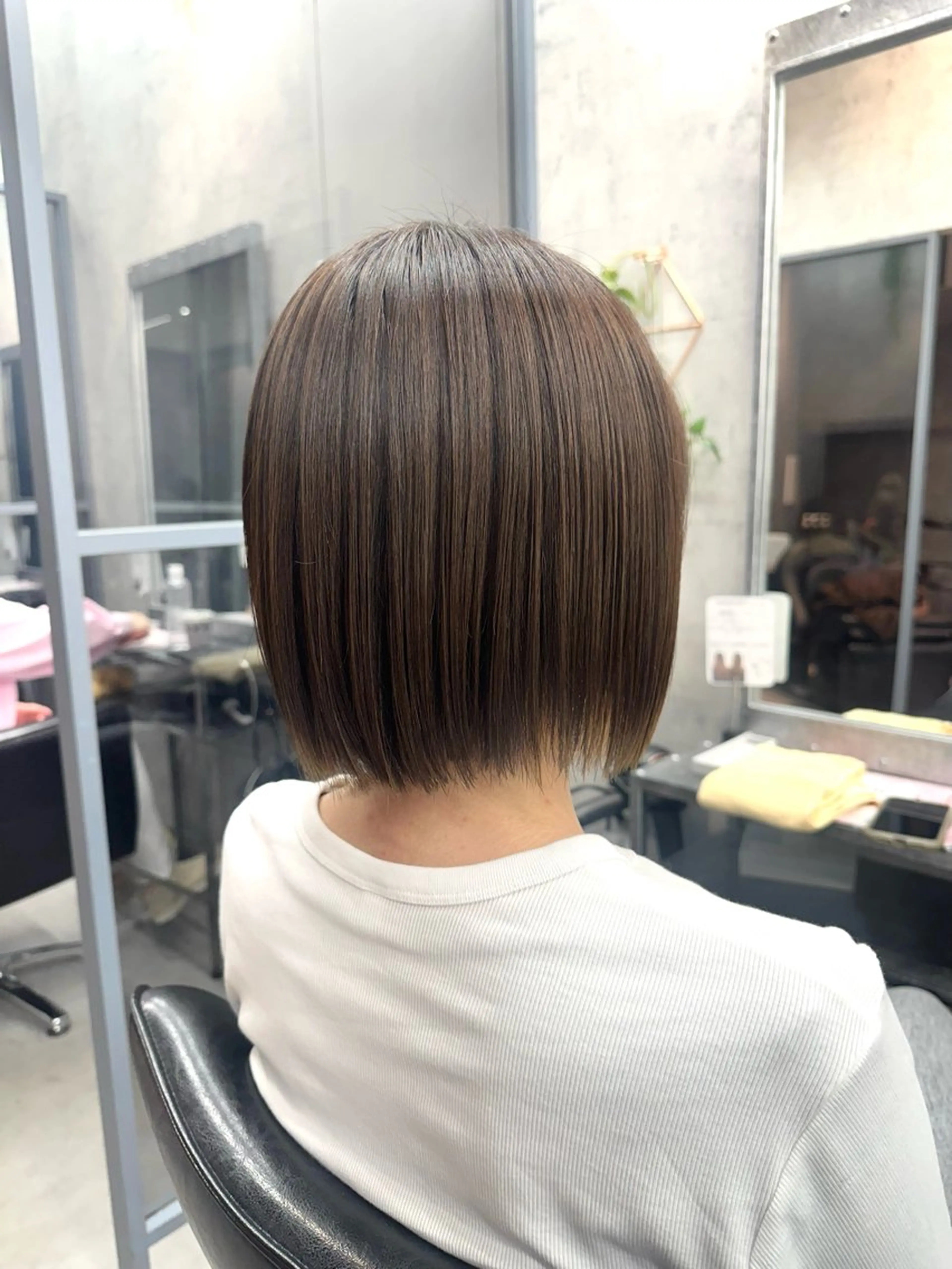 ミディアム Misora/ボブ/ レイヤー/艶カラーのヘアスタイル