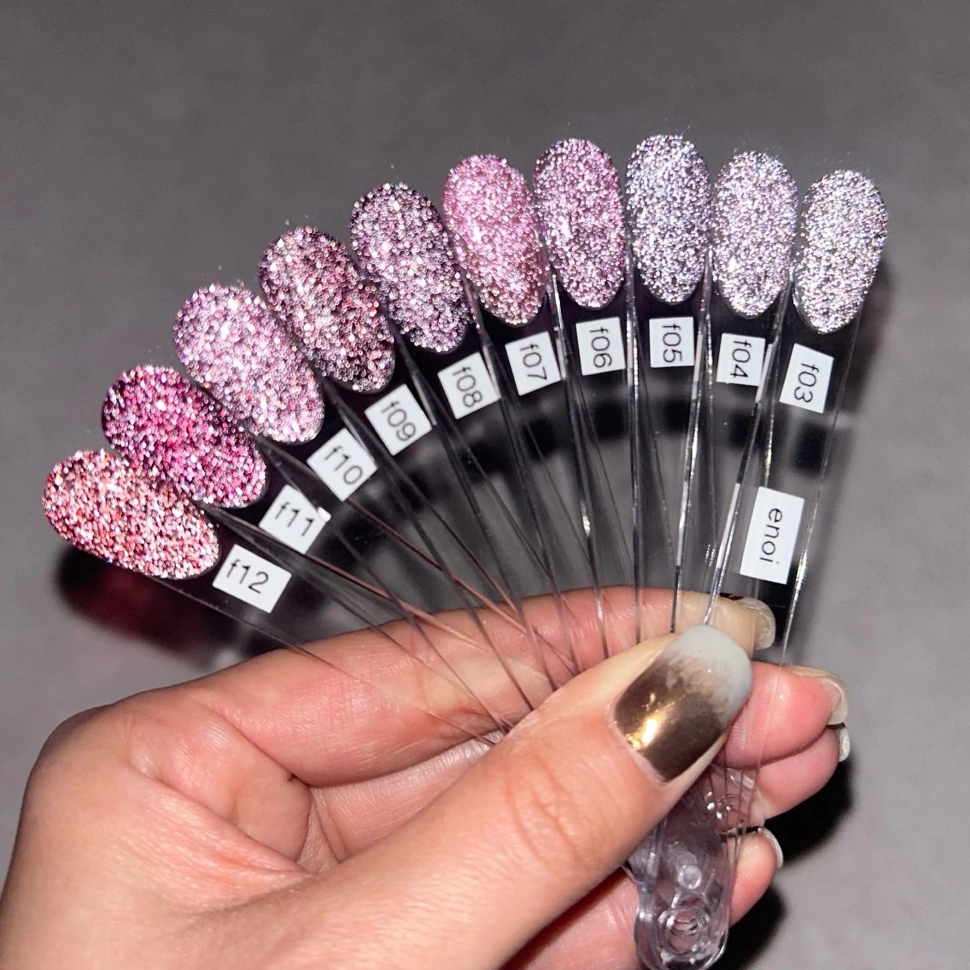 ネイル フラッシュネイル キラキラネイル ハンドネイル REVIA nailのネイルデザイン