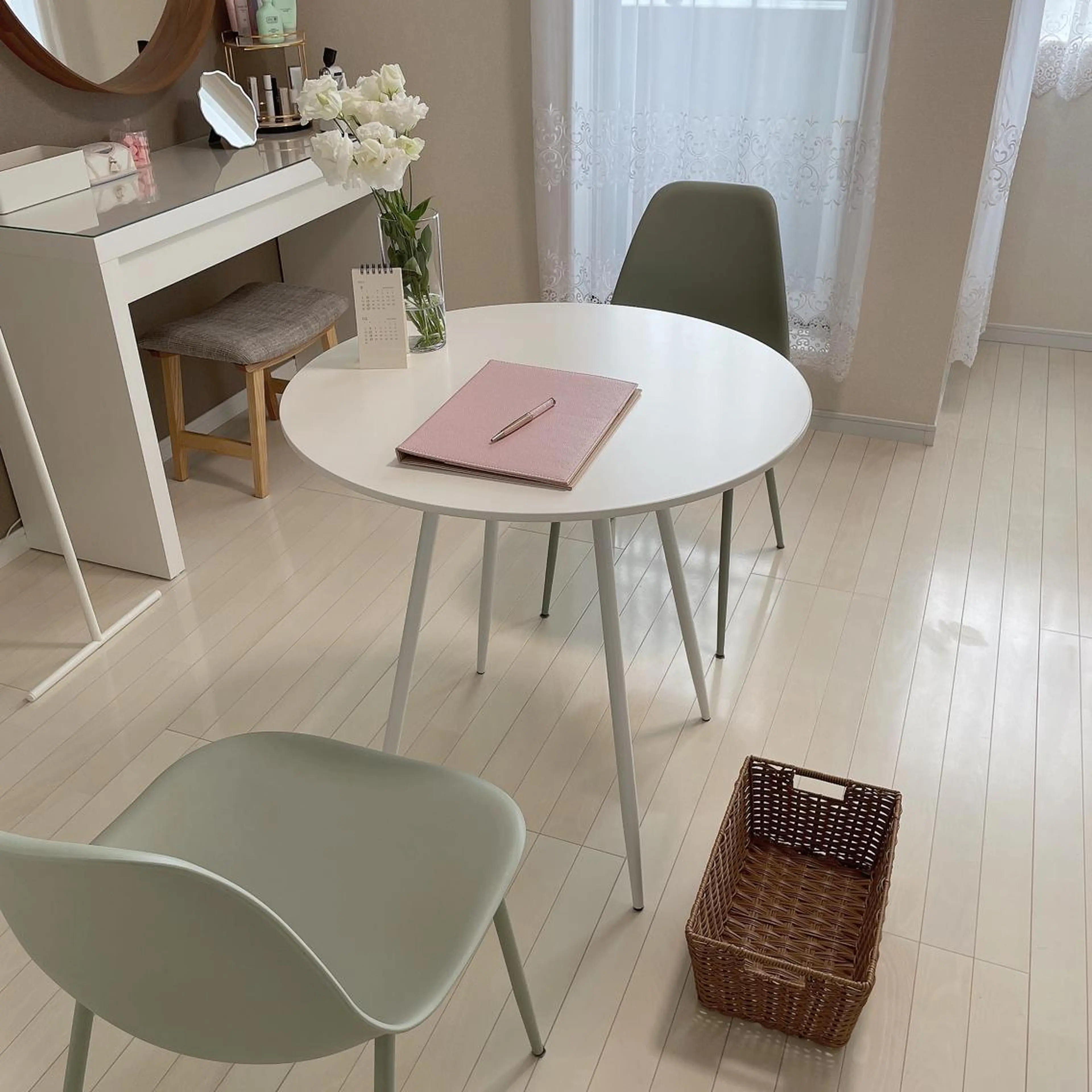 Eyelash salon MORE(モア)所属・安納 麻穂のエステ・リラクイメージ