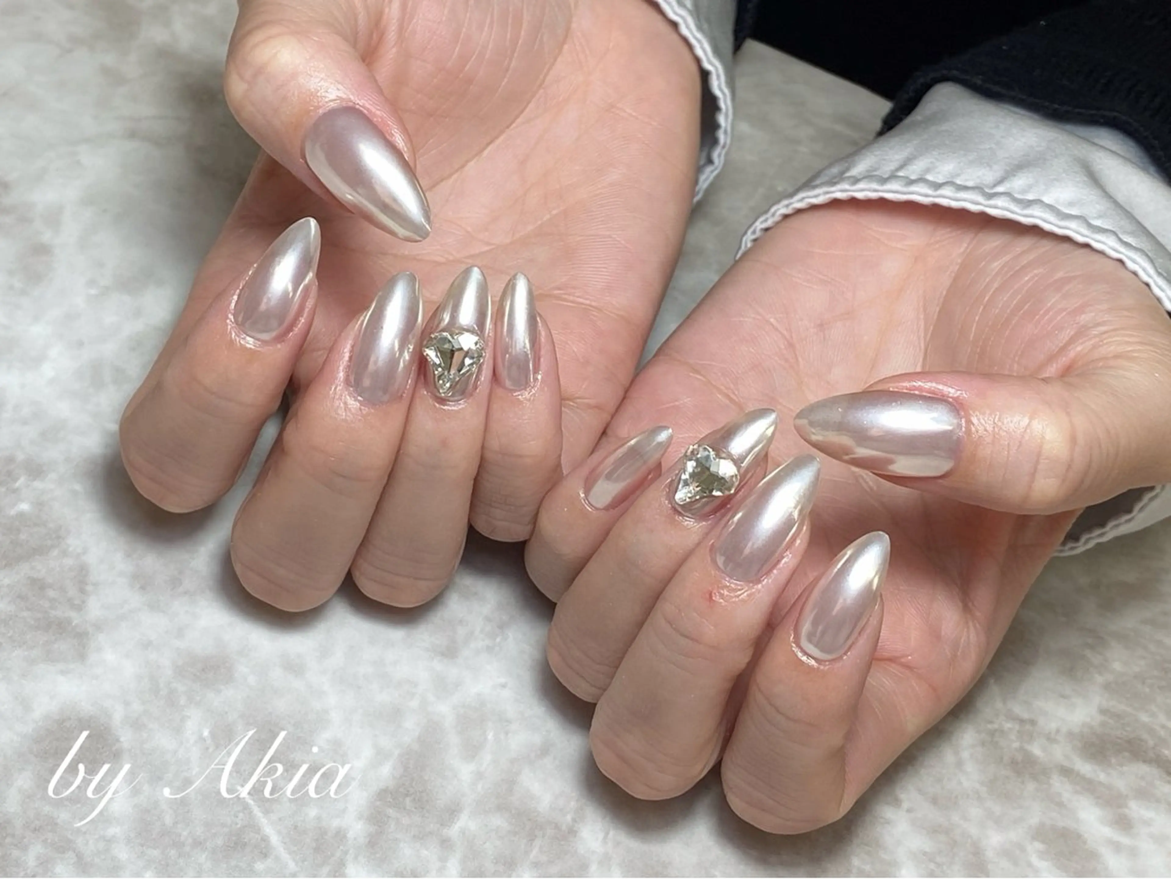 ネイル ハンドネイル ハンドケア 閨匠ビューティサロン 銀座店のネイルデザイン