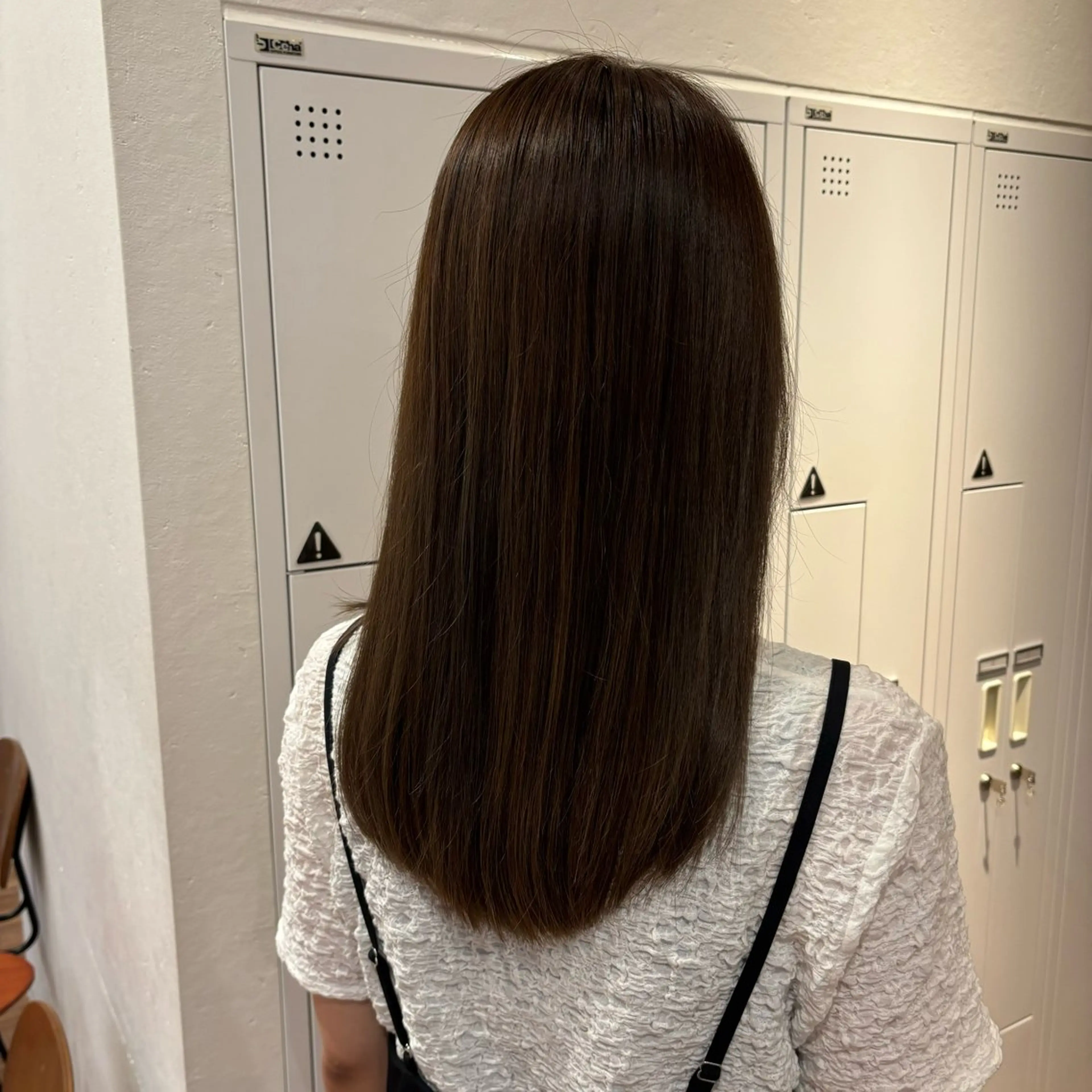 ミディアム カラー 祝 莉子のヘアスタイル