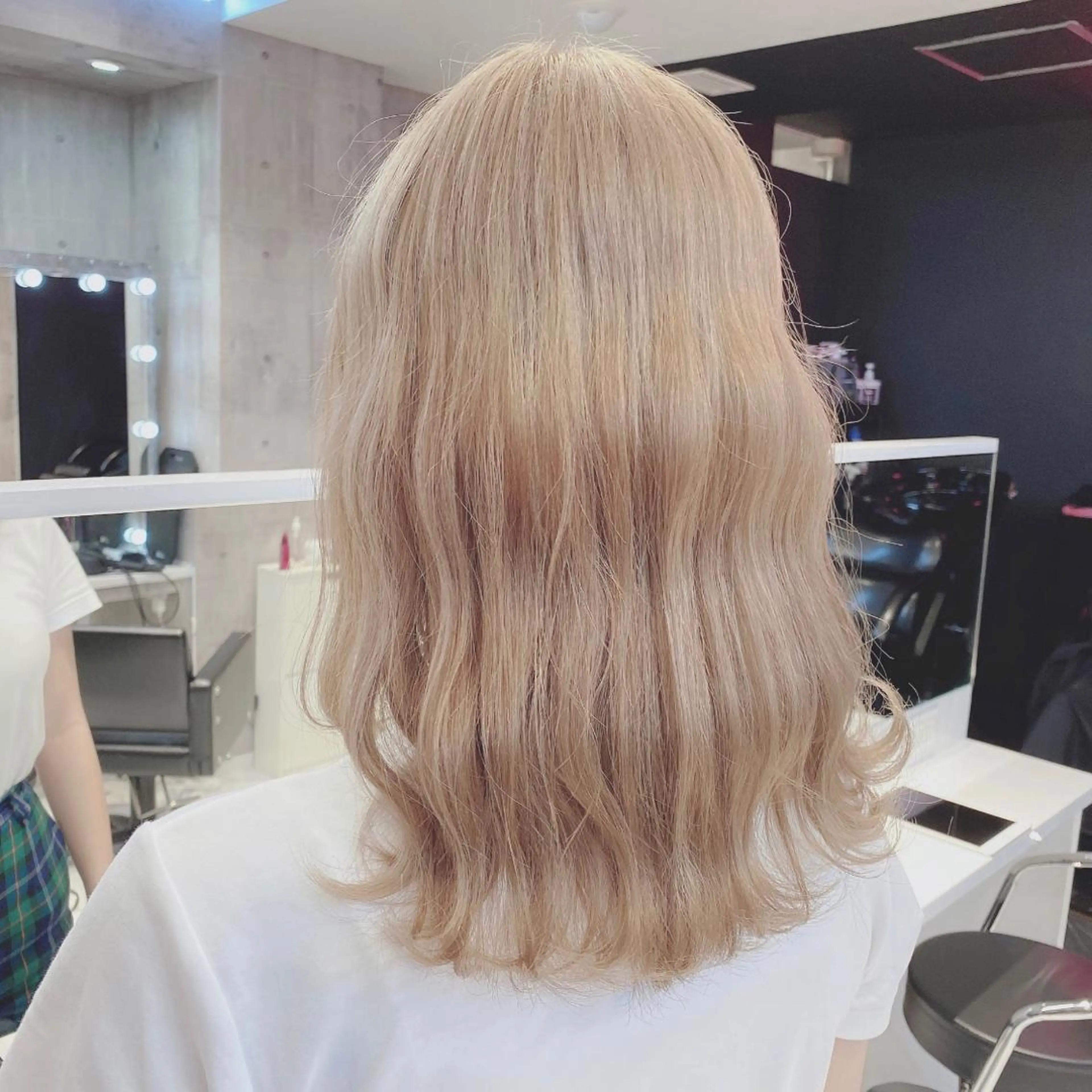 セミロング カラー ヘアアレンジ メンズ キッズ SALOWIN所属・ハイトーン美容師 MASATOのヘアスタイル
