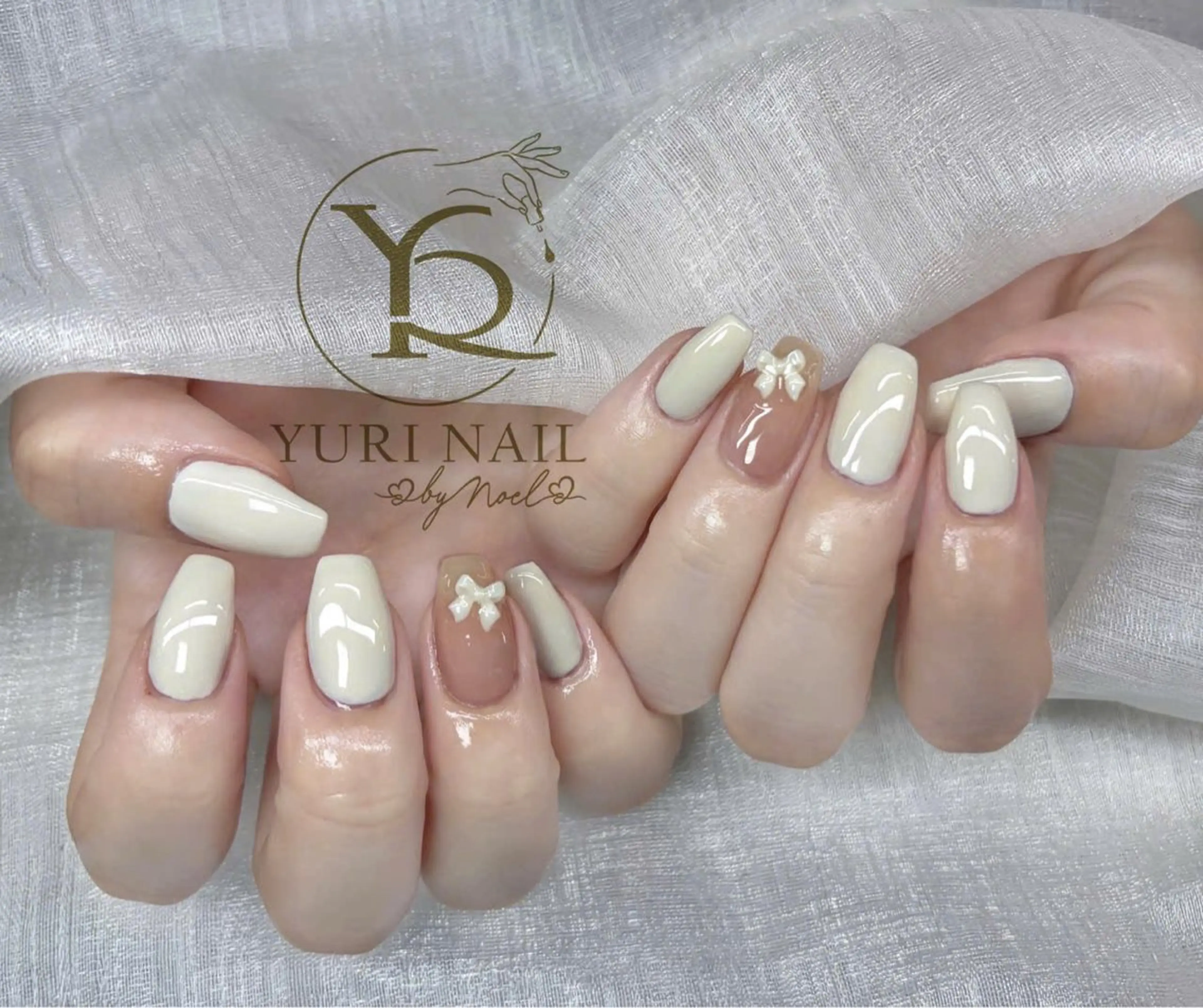 ネイル オーロラネイル ブルー チークネイル フレンチネイル ジェルネイル ハンドネイル フットネイル ハンドケア YURI Nail Narita所属・YURI Nail NARITAのネイルデザイン