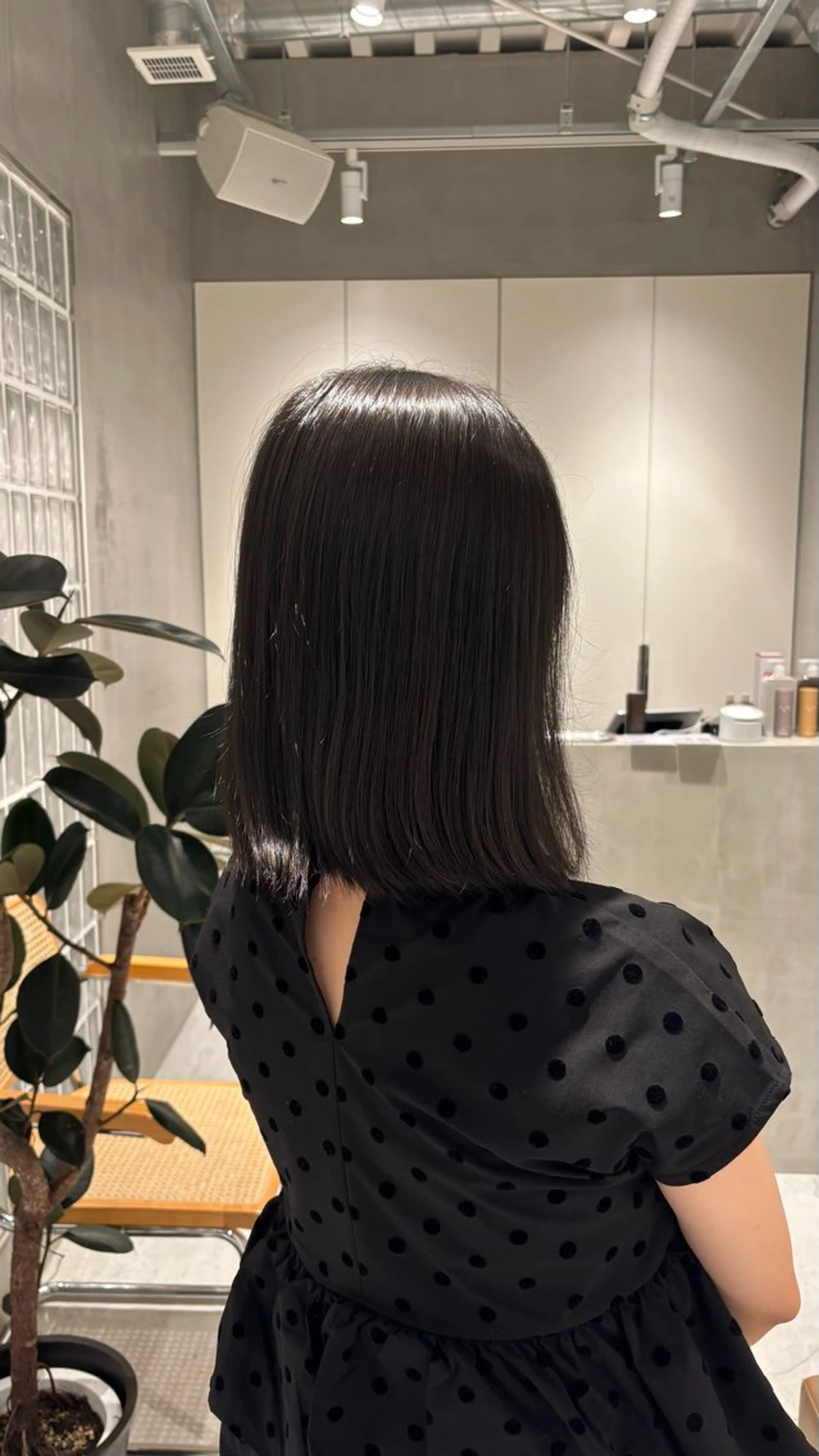 カラー techné所属・塔尾 真那のヘアスタイル