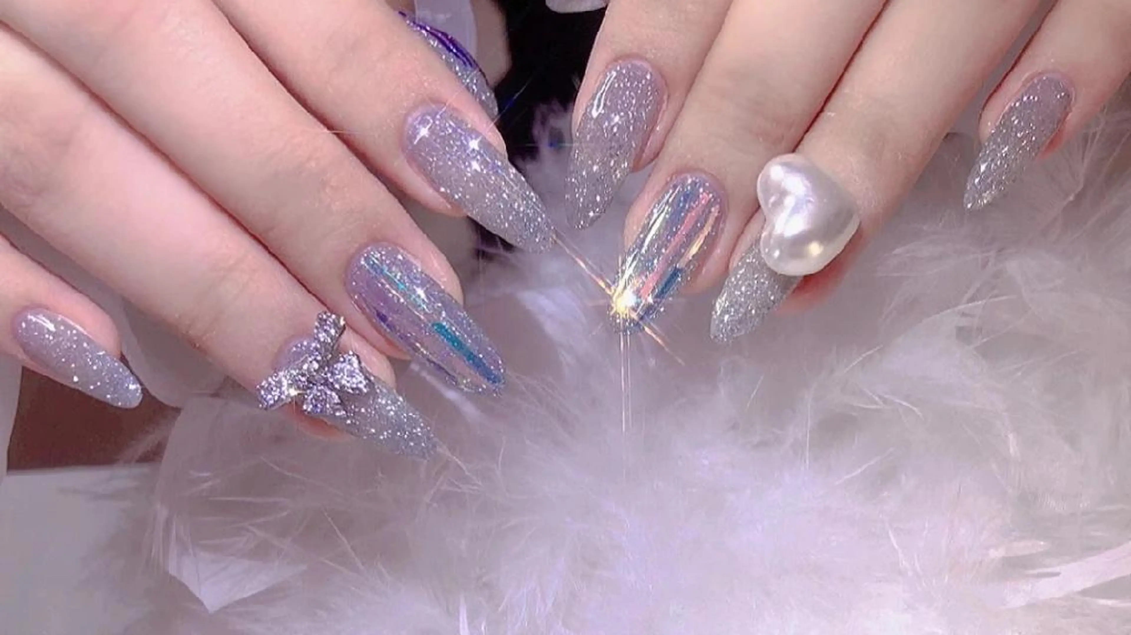 セミロング ネイル ワンホンネイル ネイリストゆか💅 長さだし、深爪矯正のネイルデザイン