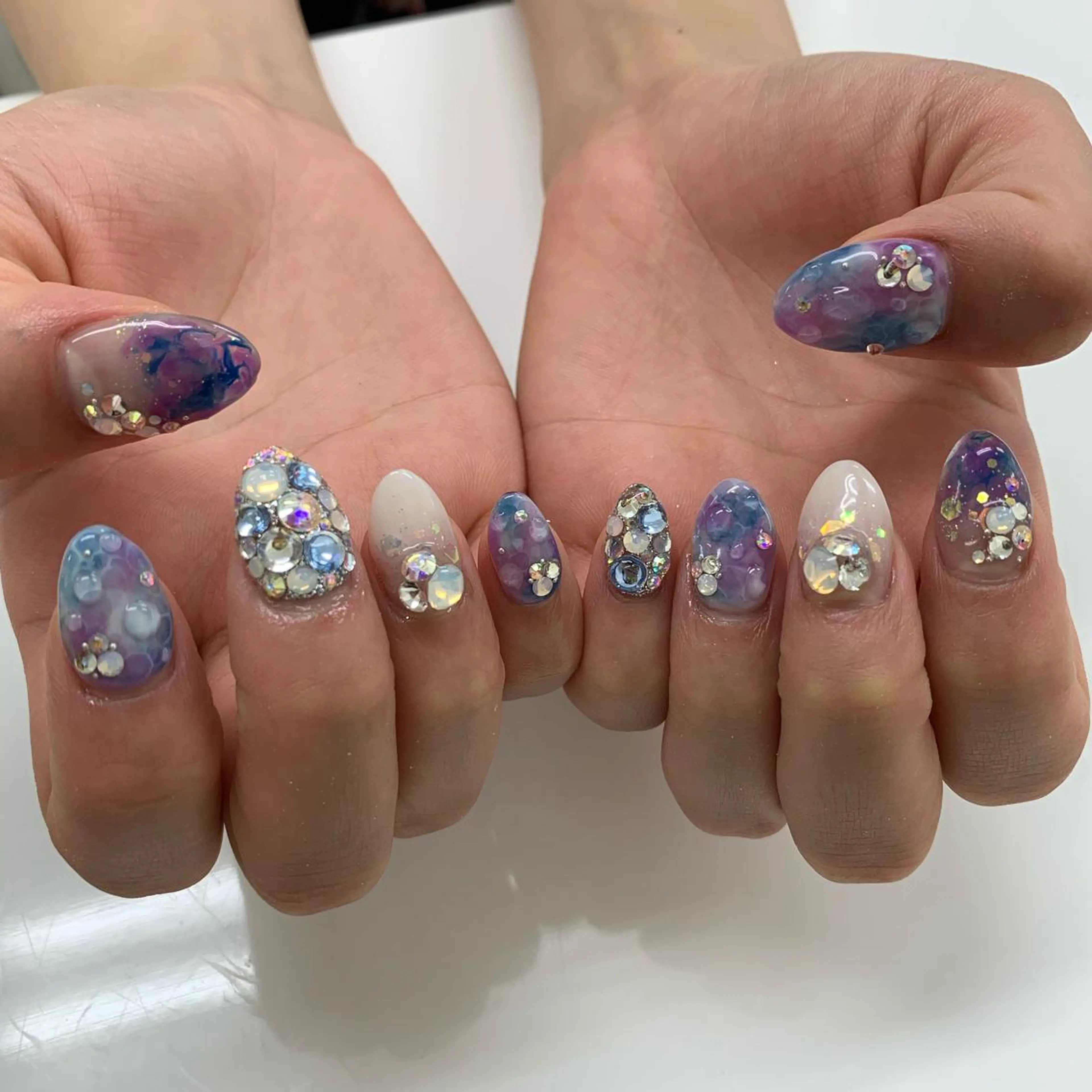 ネイル ハンドネイル 五十嵐 美智のネイルデザイン