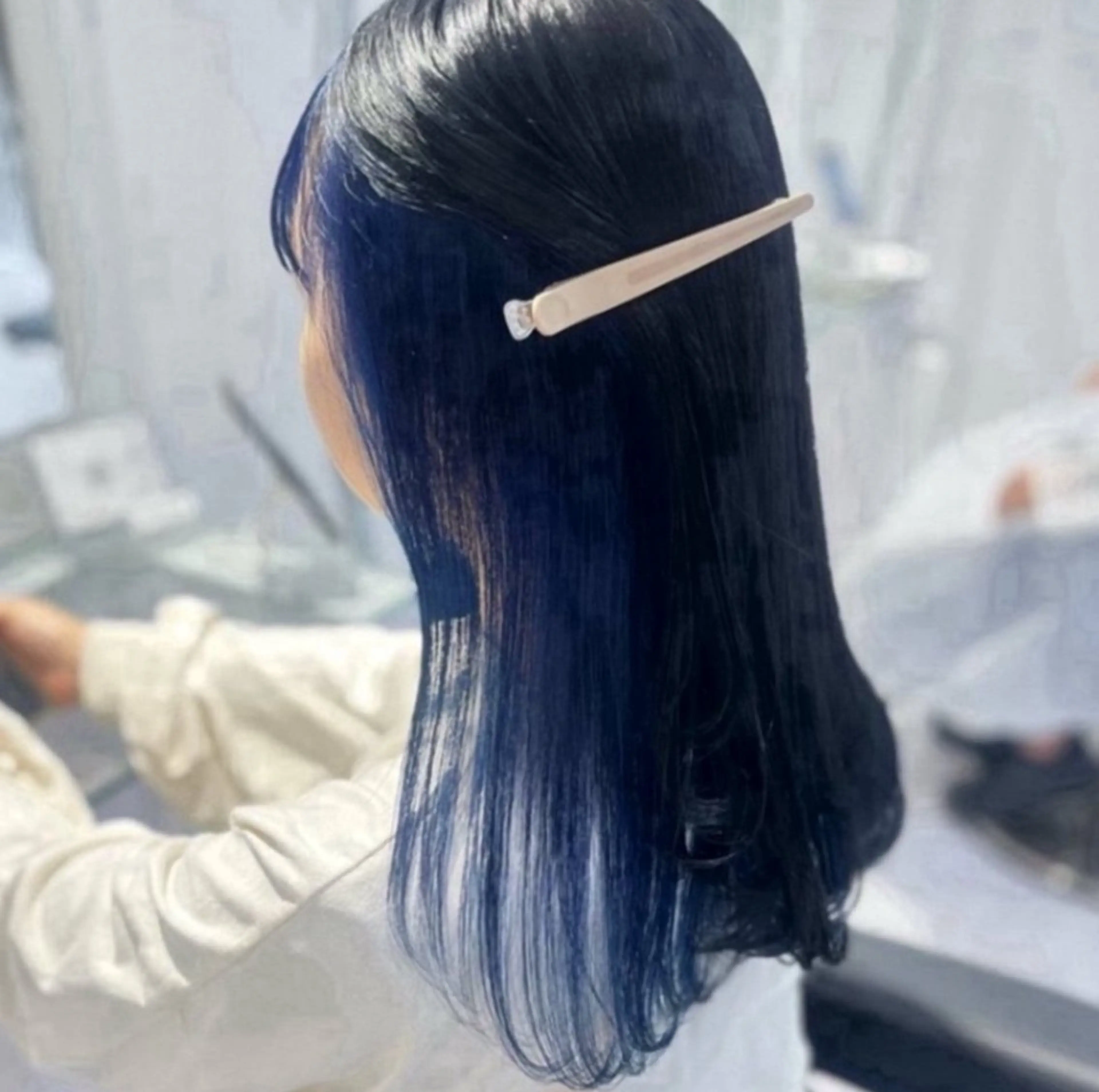 ロング カラー 🫧うる艶トレンド 🫧透明感カラーのヘアスタイル