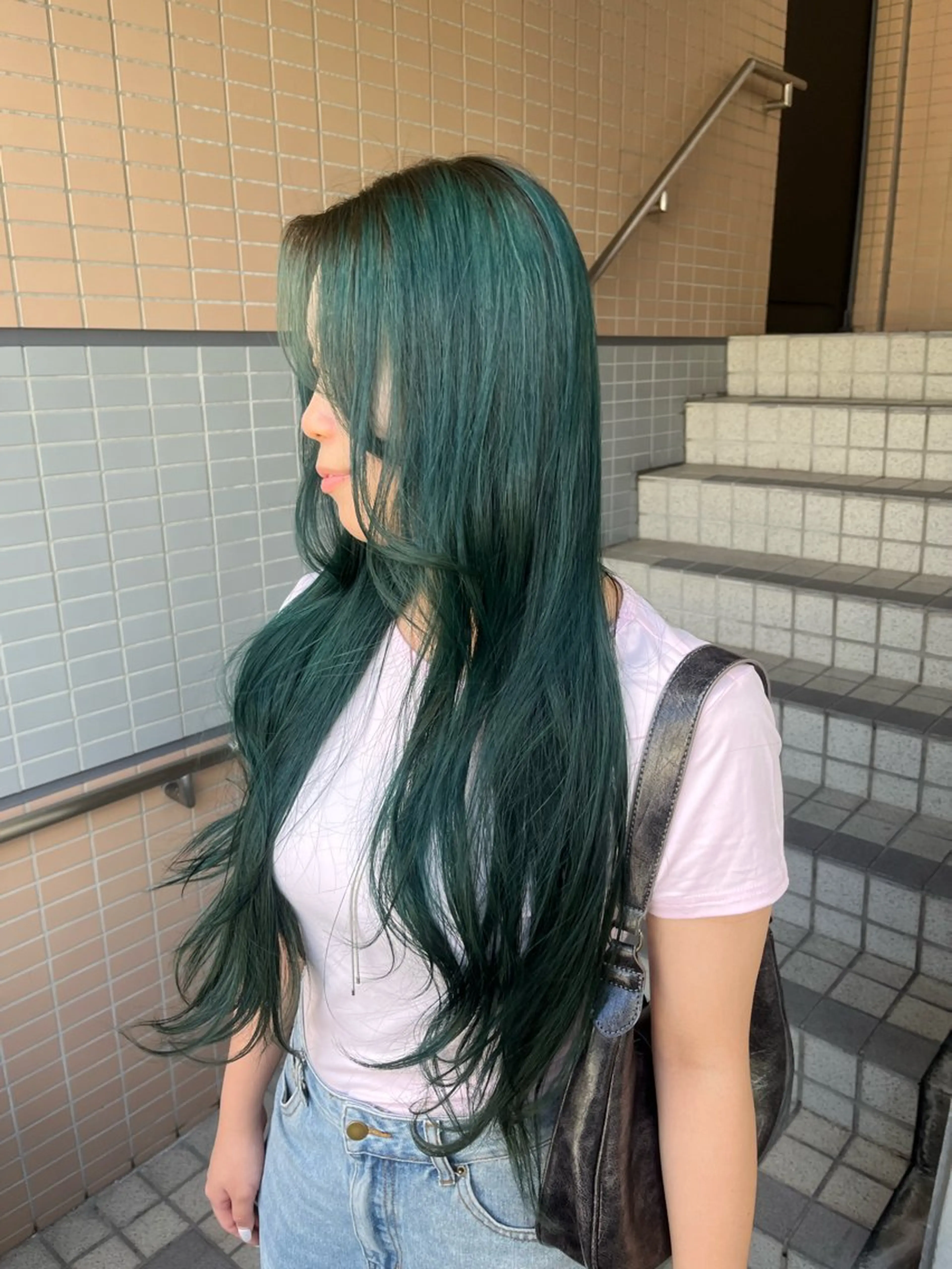 ロング カラー カット ヘアカラー トリートメント ナミ🩶暗髪/暖色 ❤️/透明感/縮毛のヘアスタイル