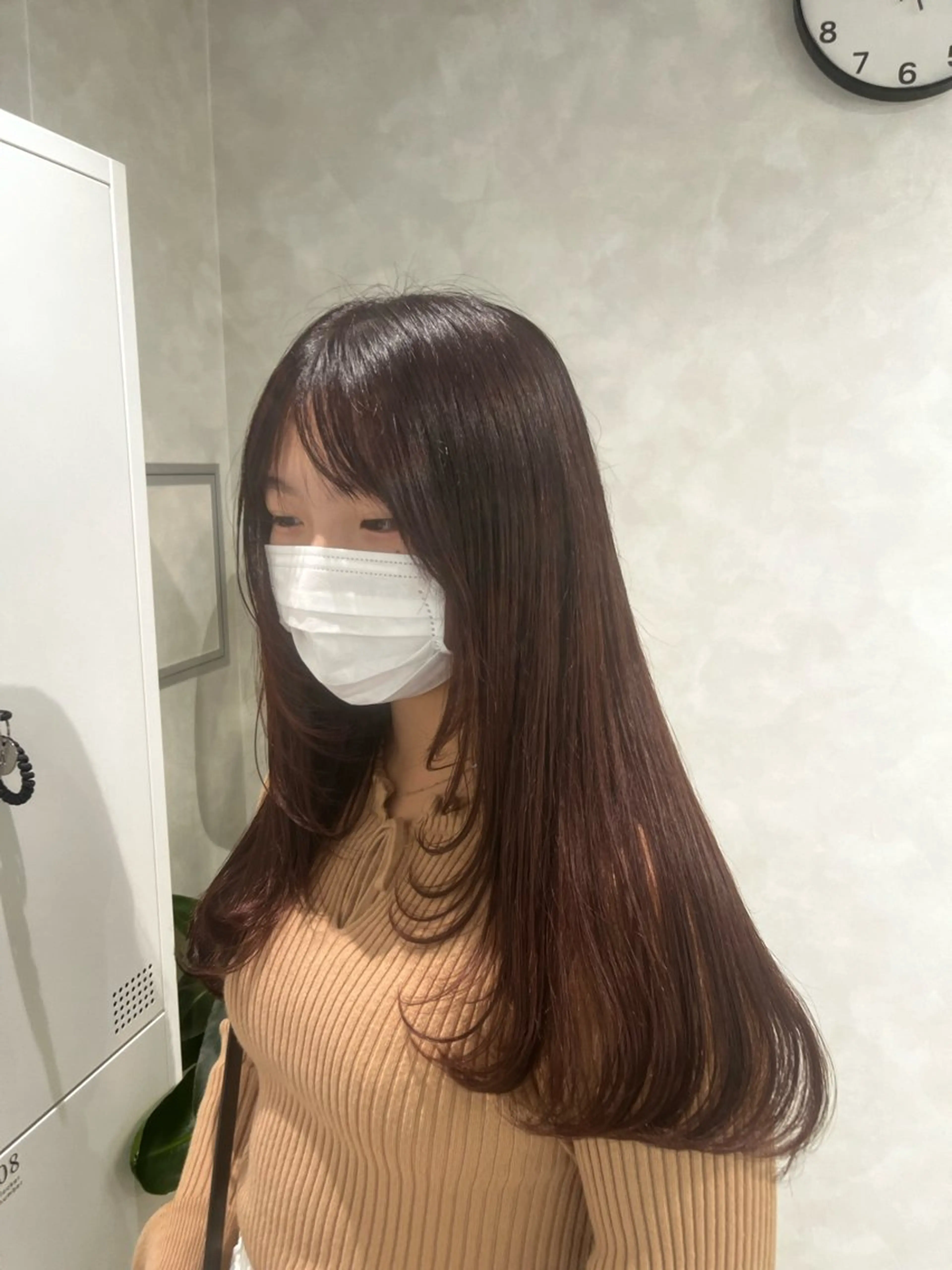 ロング ピンクブラウン 森住 優香のヘアスタイル
