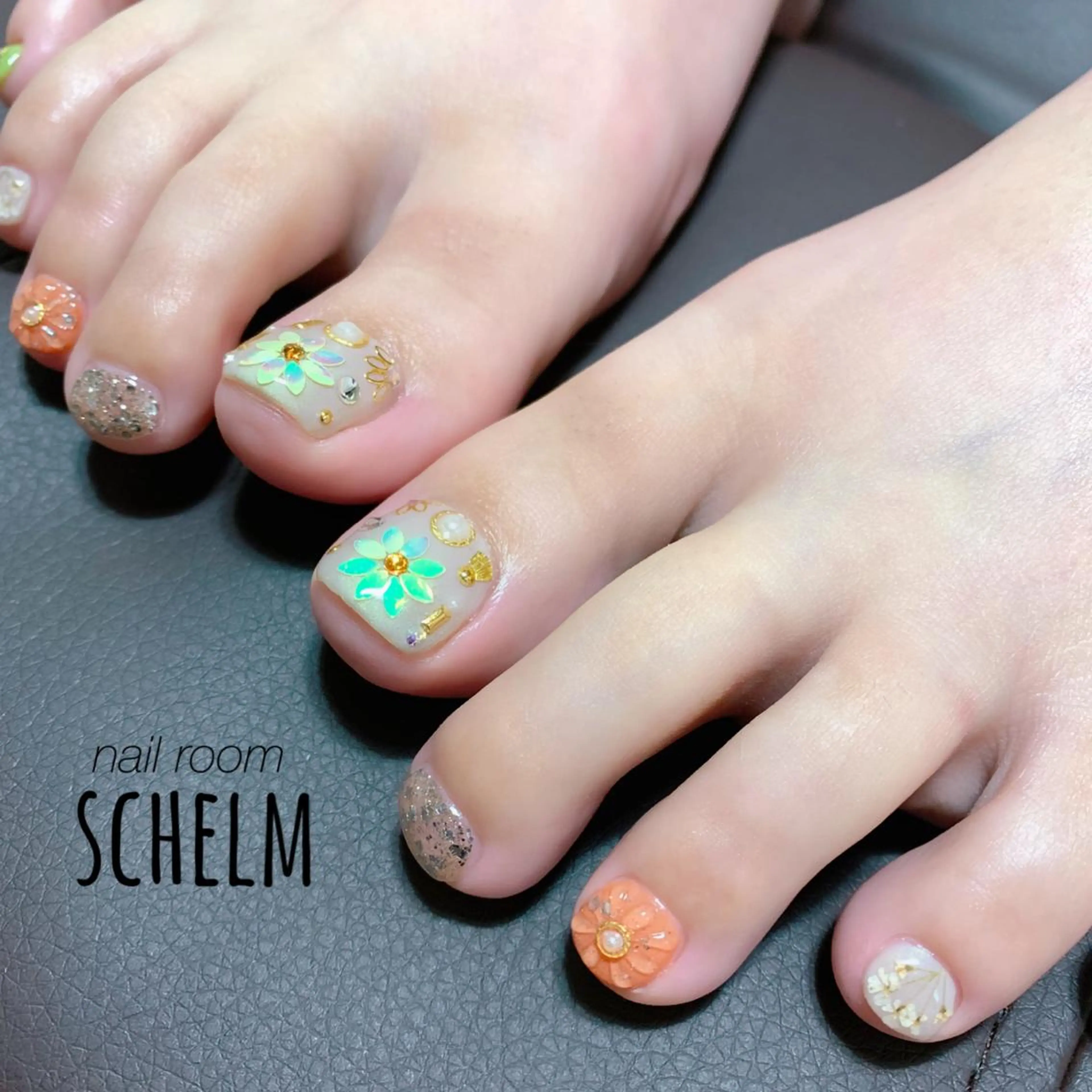 ネイル フットネイル nail room シュレムのネイルデザイン