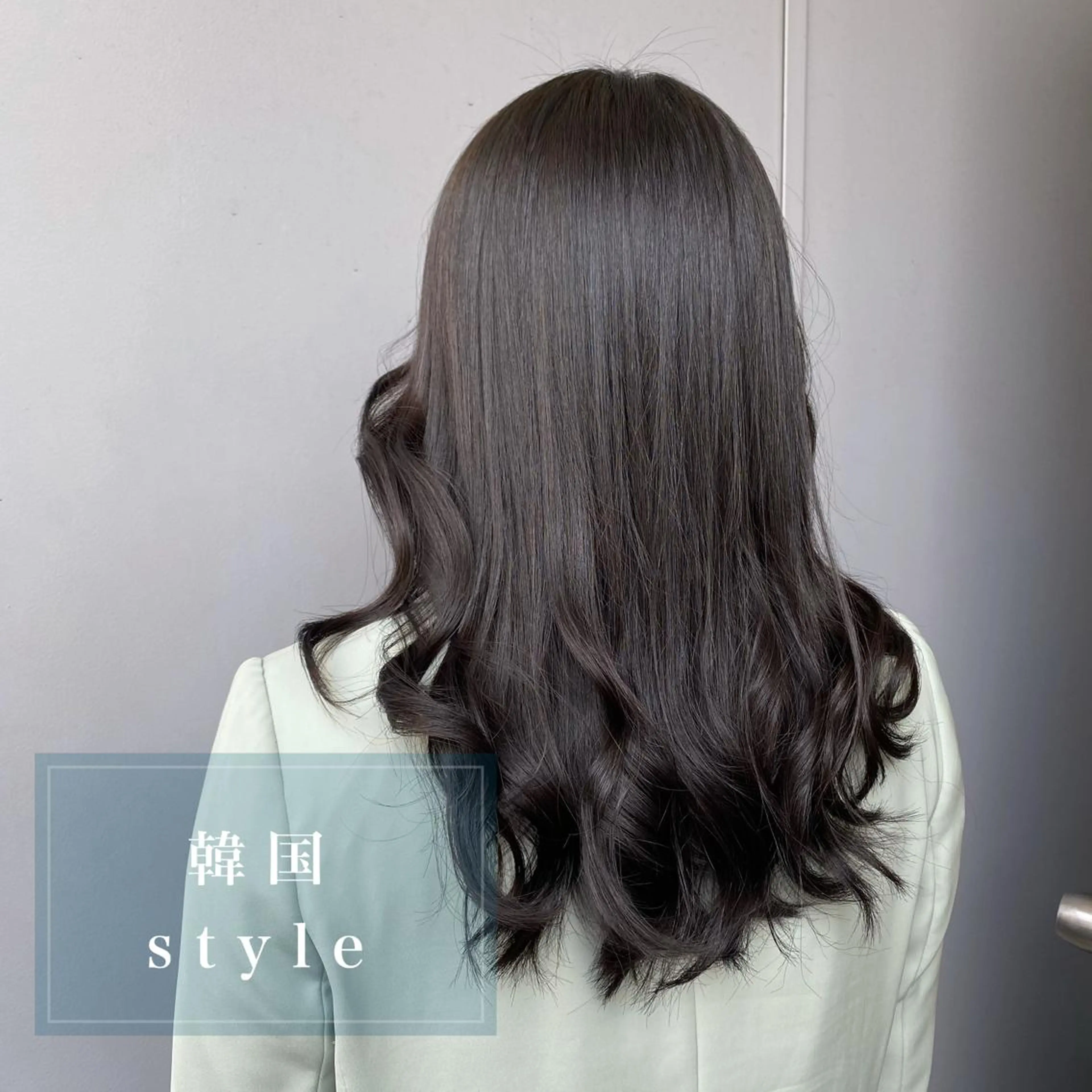 セミロング カラー Ella所属・nana【艶髪】/ レイヤー/縮毛矯正のヘアスタイル