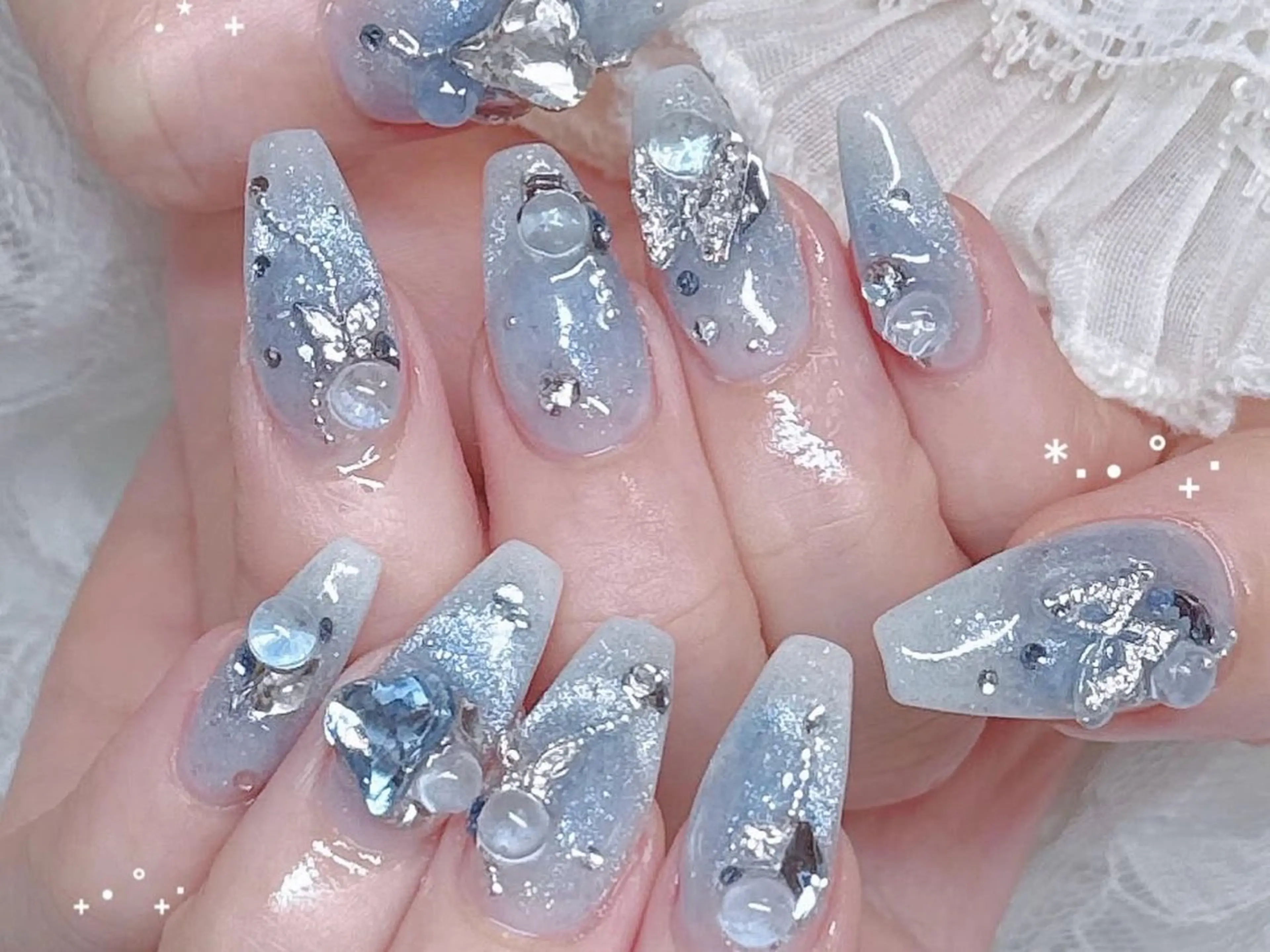 メンズ ネイル アートネイル フレンチネイル ジェルネイル キラキラネイル パラジェル ハンドネイル Bloom スカルプ専門店のネイルデザイン