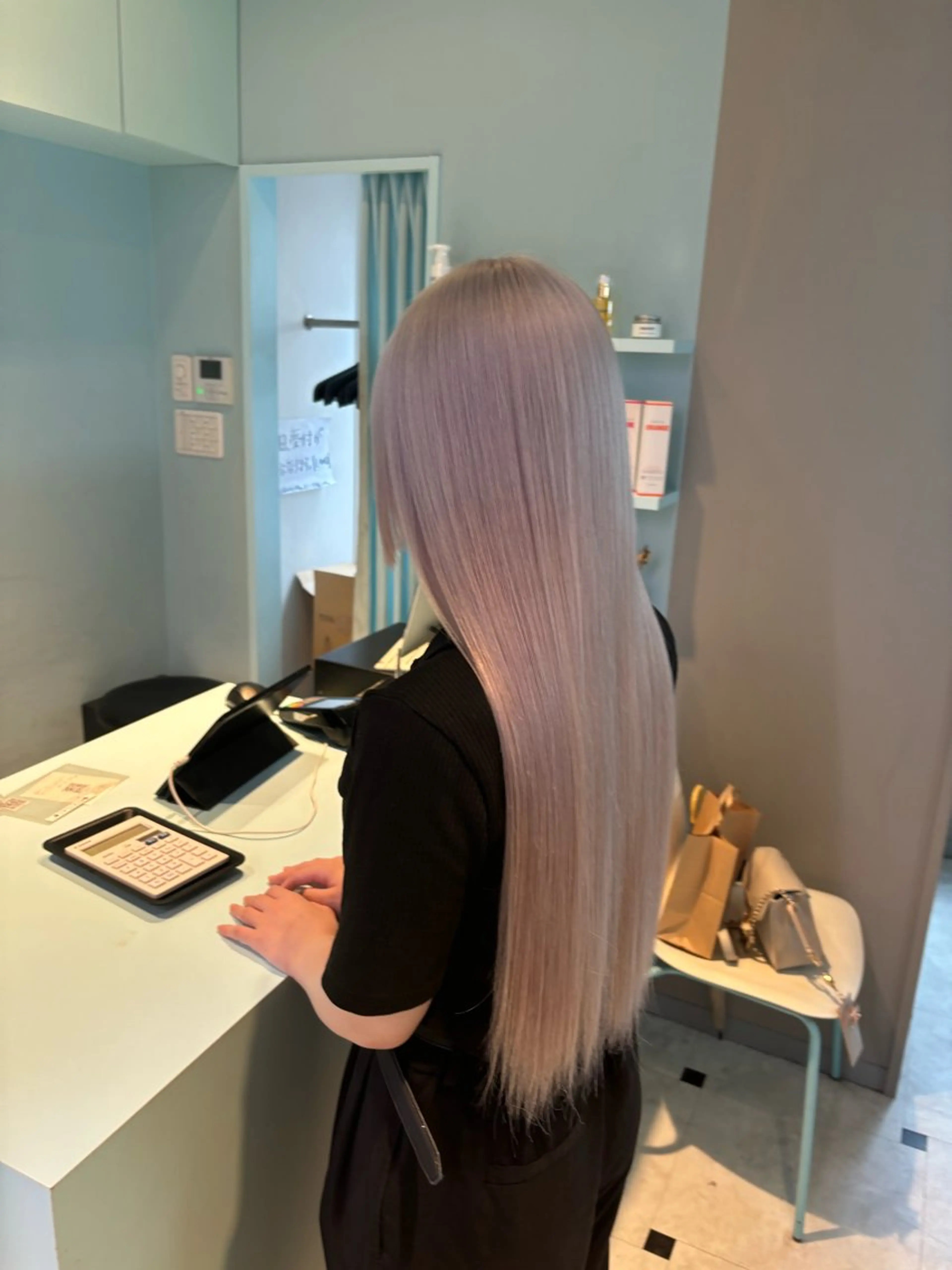ロング カラー ハイトーン/韓国 レイヤー/るか🎀のヘアスタイル