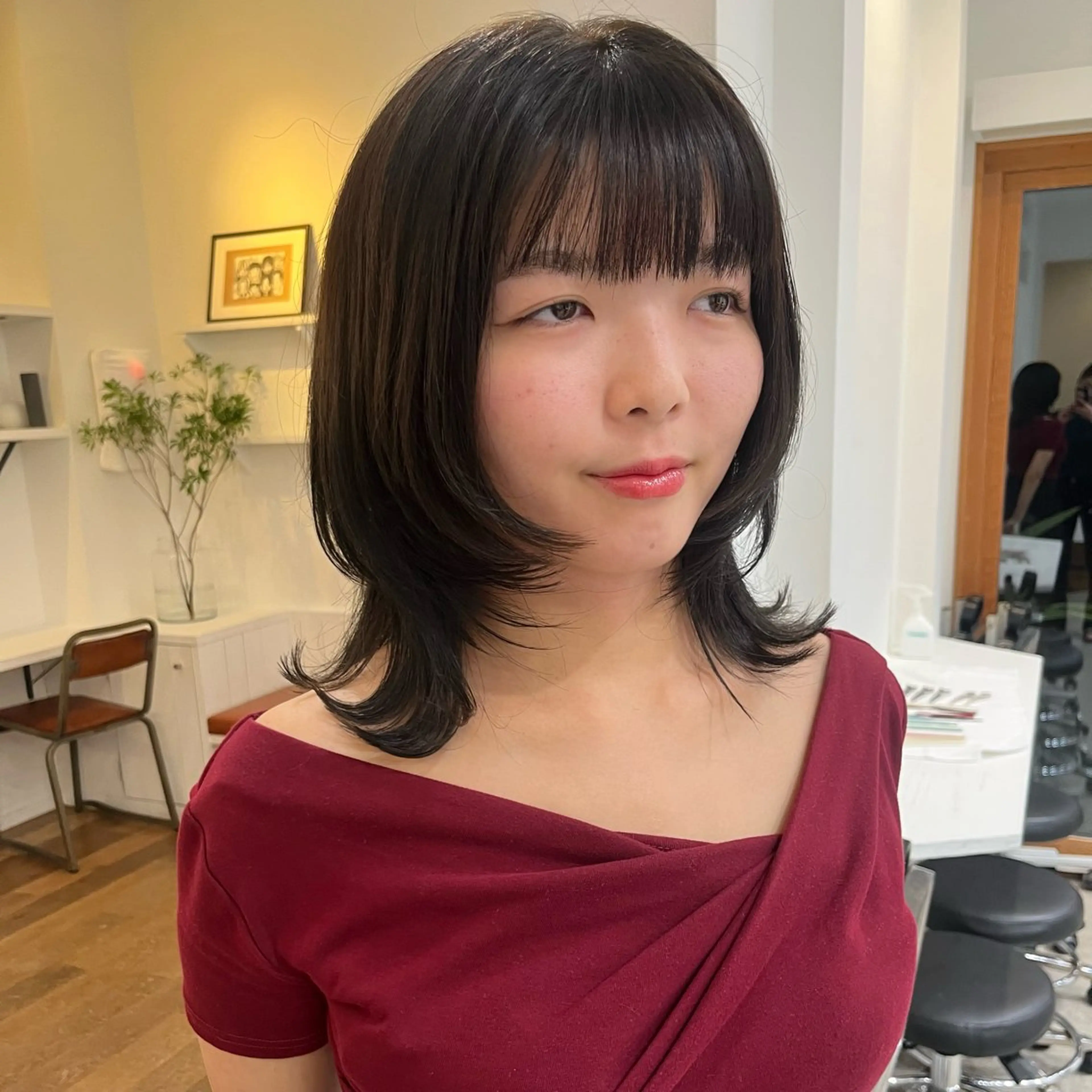 セミロング 韓国風ヘア シースルーバング トリートメント カット ヘアカラー トリートメント 無料カットモデル‪✨ ✂️Nanami🌷のヘアスタイル