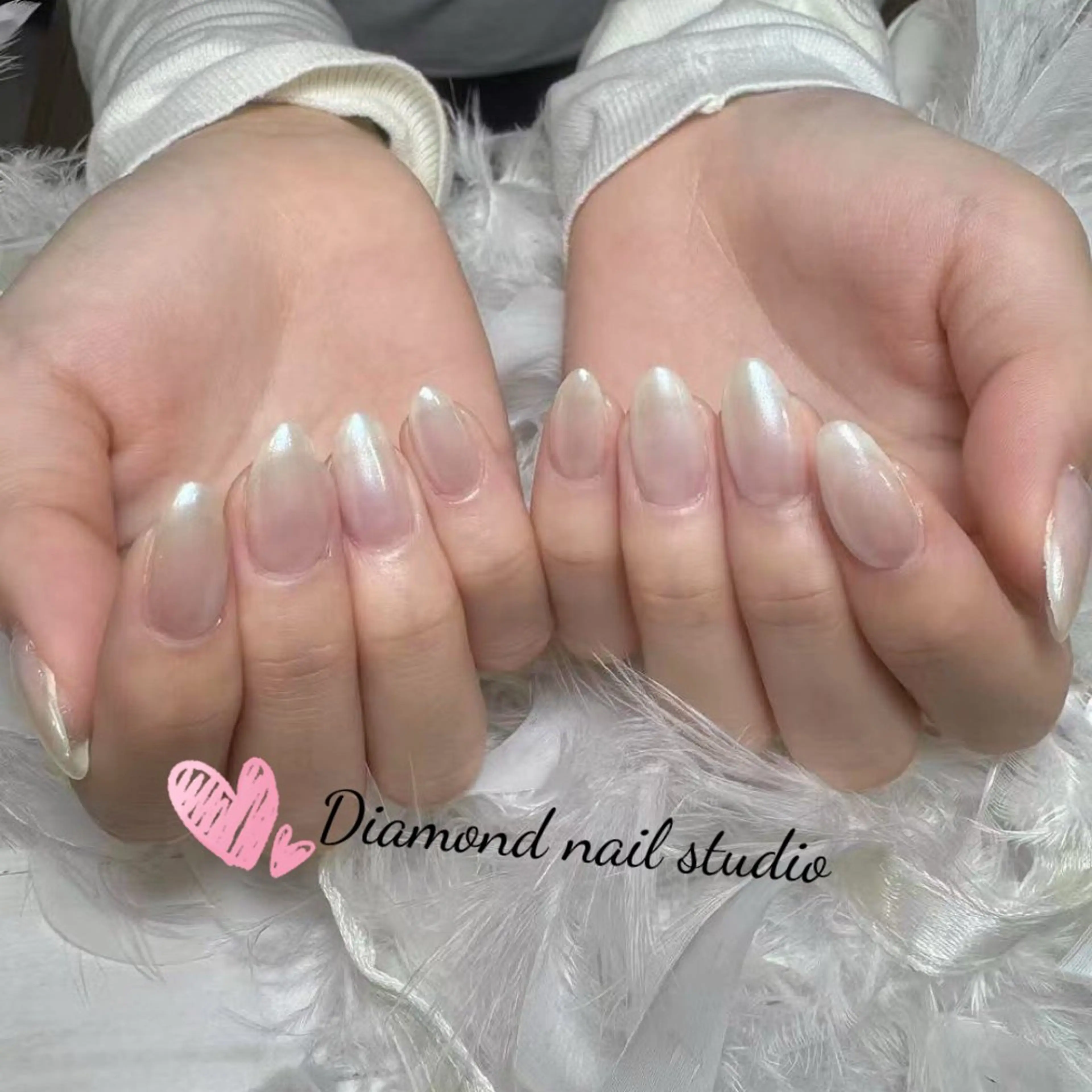 ネイル アートネイル オーロラネイル フラッシュネイル ガーリー キラキラネイル ハンドネイル DIAMOND NAILMANAMIのネイルデザイン