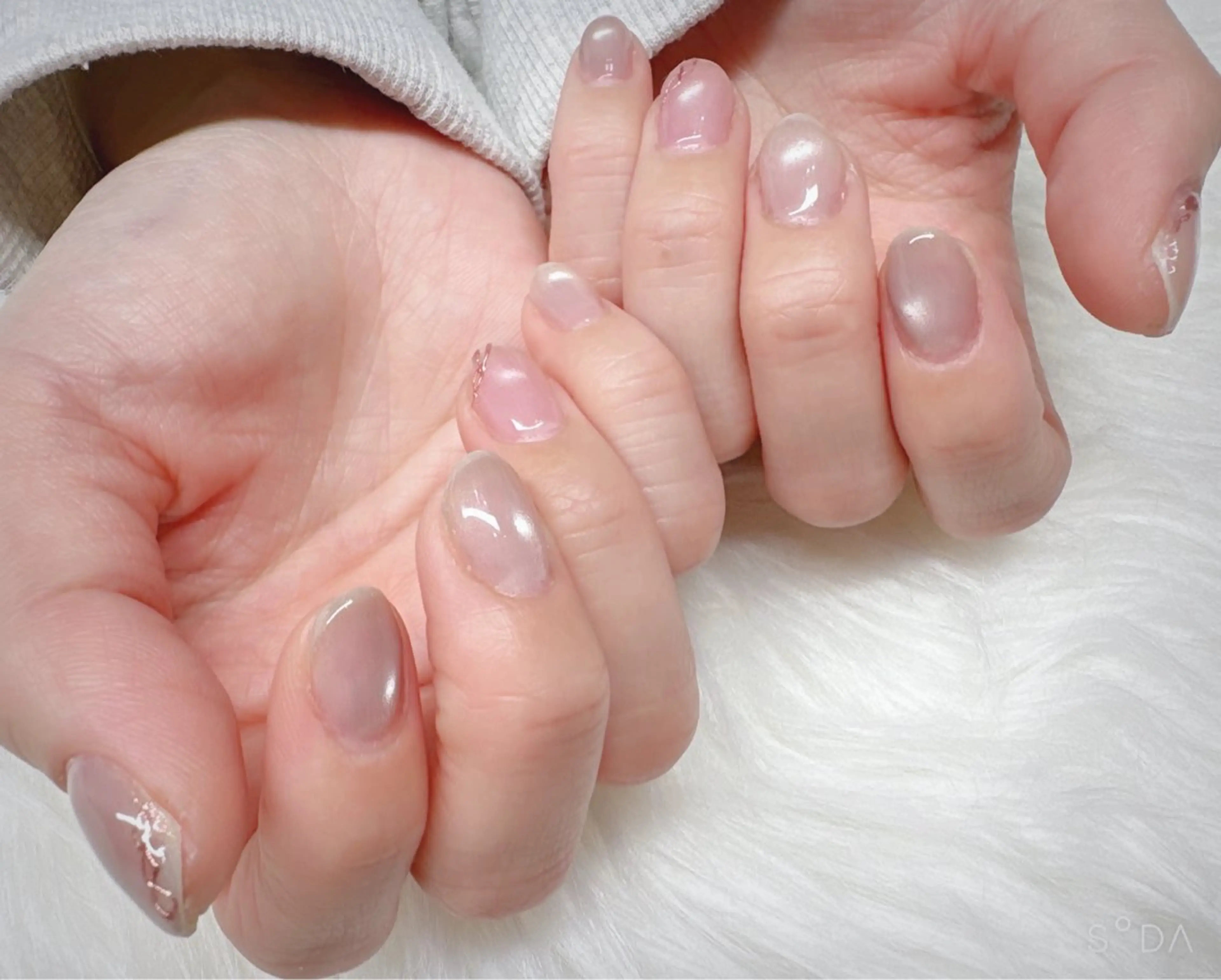 ネイル マグネットネイル ミラーネイル EVE Cherish Nail所属・シンプルネイル専門店 EVEネイルのネイルデザイン