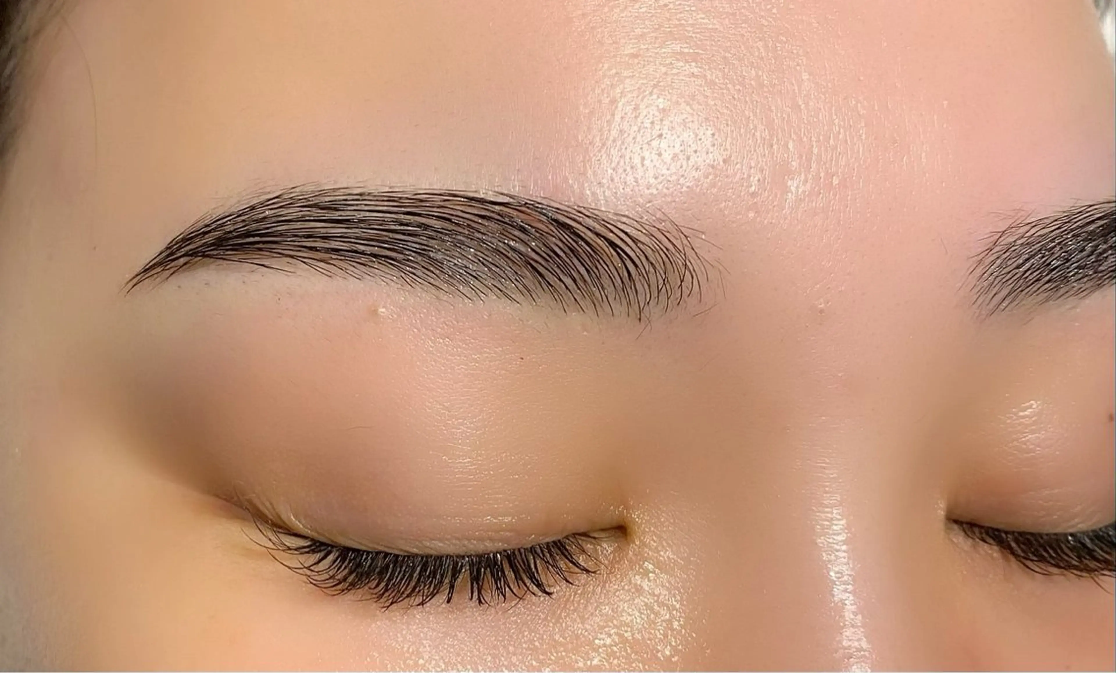 アイブロウ ハリウッドブロウリフト Nao店長 /ルヴォルテ大須のマツエク・マツパデザイン