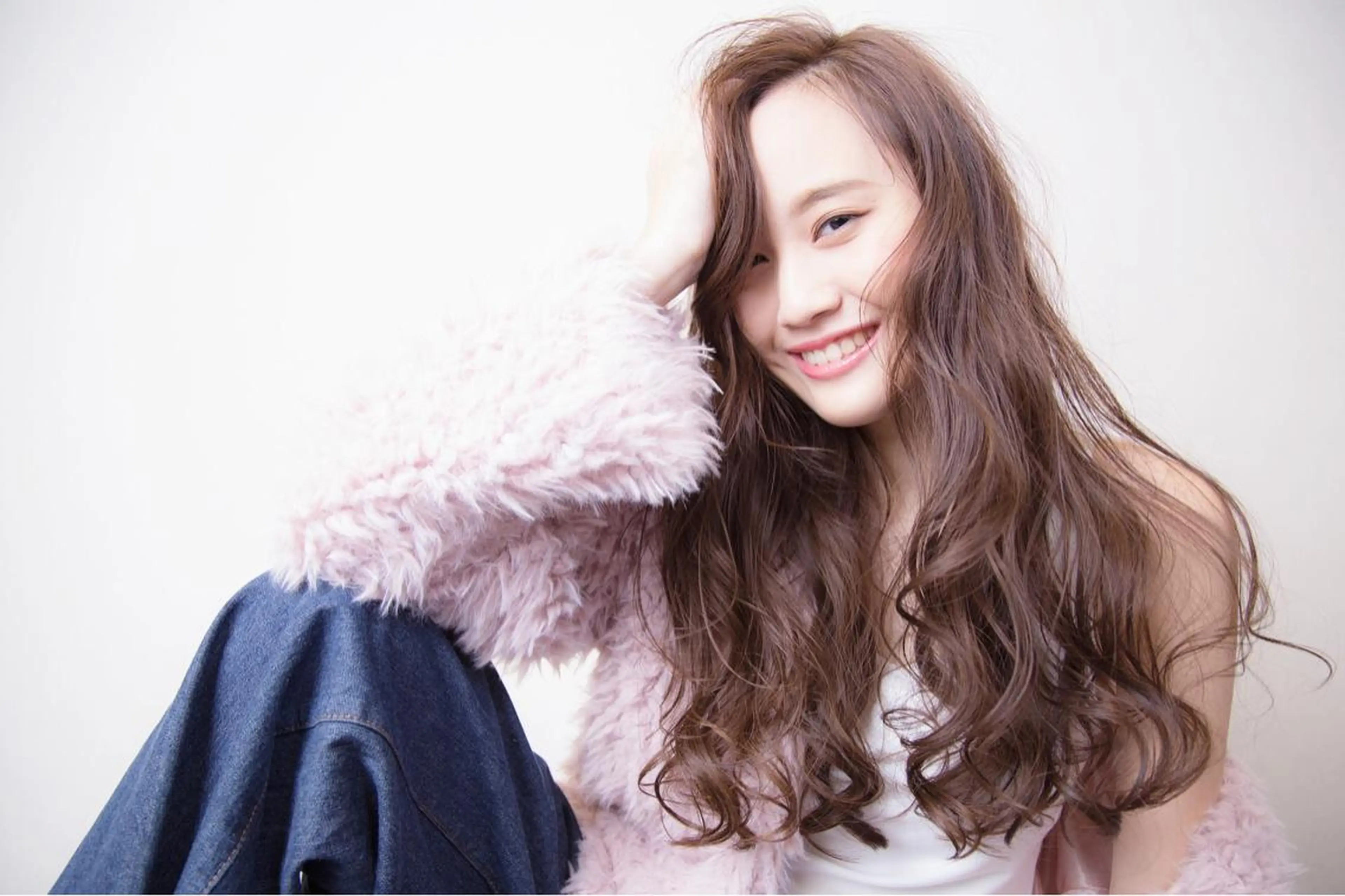 ロング カラー ブリーチ 透明感カラー グレージュ ブリーチなしカラー 似合わせカット toiro by lien hair atelier所属・池田 真由美のヘアスタイル