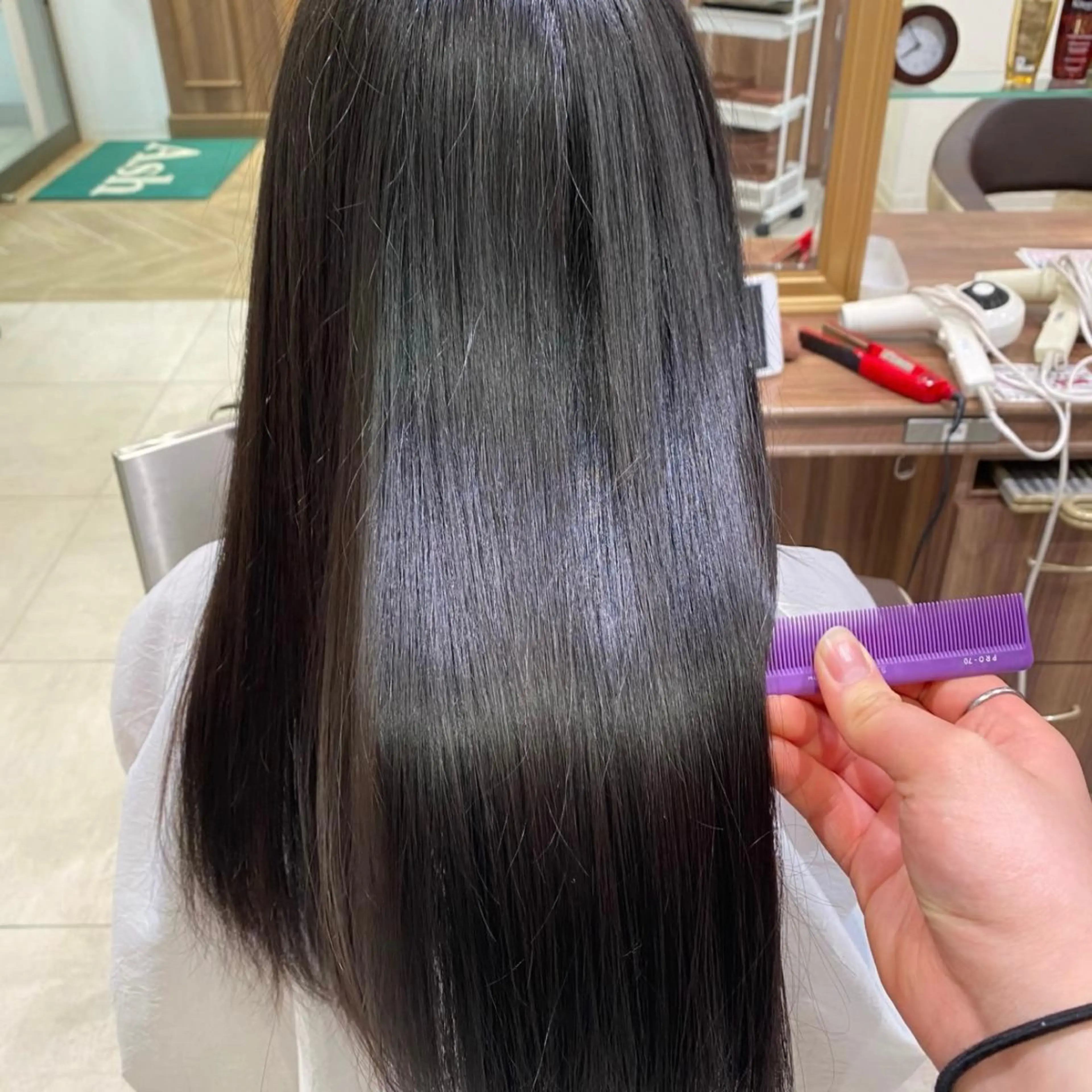 パーマ 縮毛矯正 ✨️デザインカラー AIRI✨のヘアスタイル