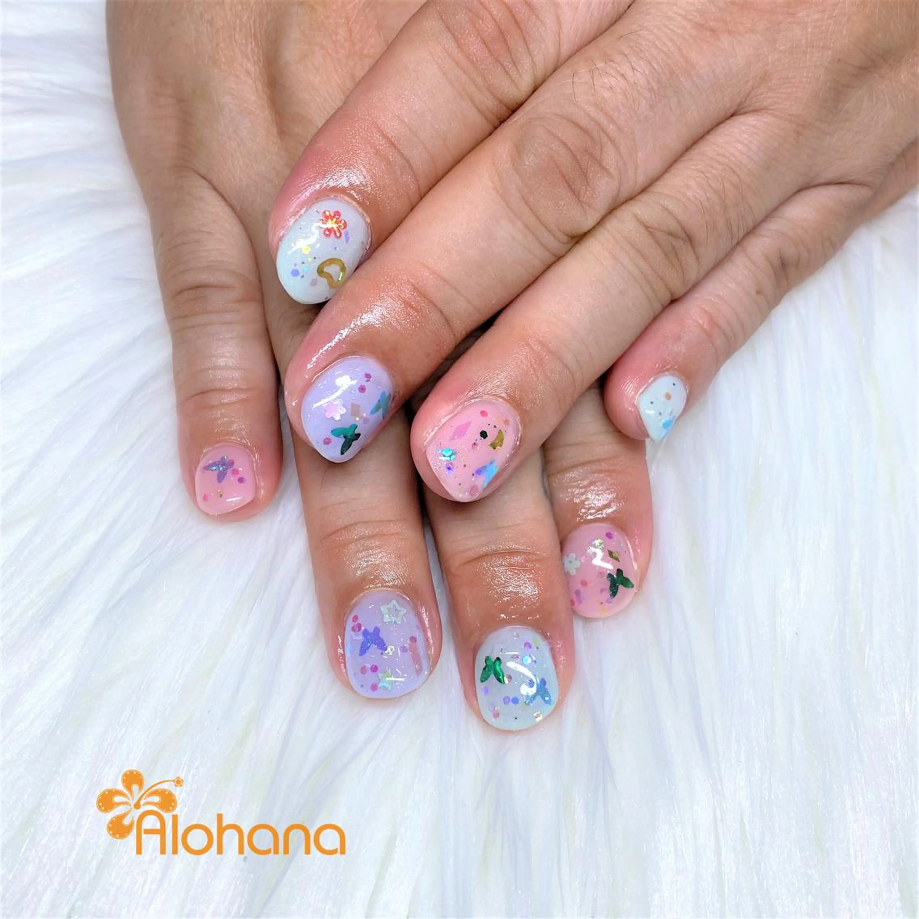 ネイル キラキラネイル ハンドネイル Alohana所属・Alohana Minaのネイルデザイン