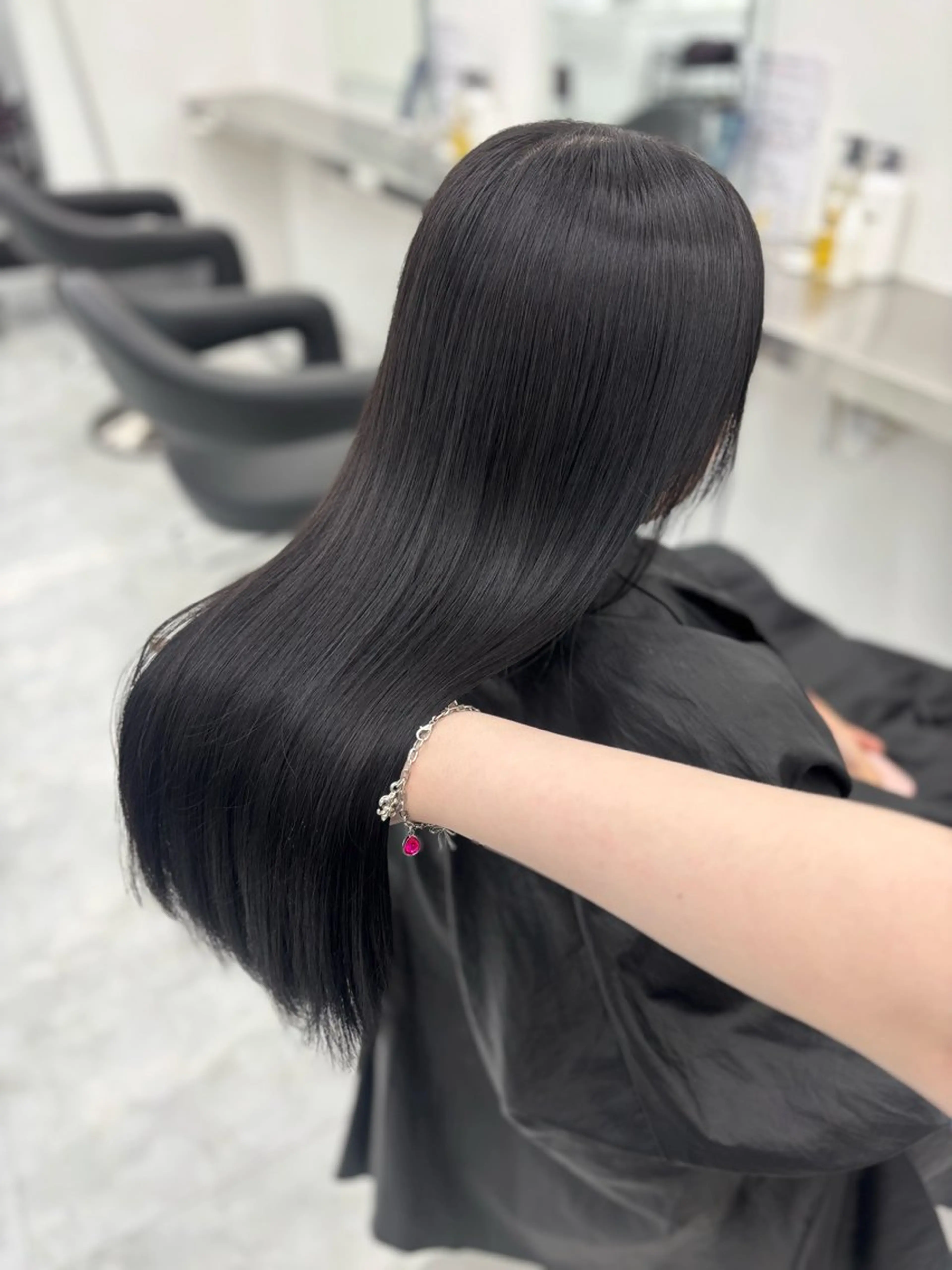 ロング カット ヘアカラー 縮毛矯正 トリートメント 韓国風暗髪ヘア🤍 🫧MIREIのヘアスタイル