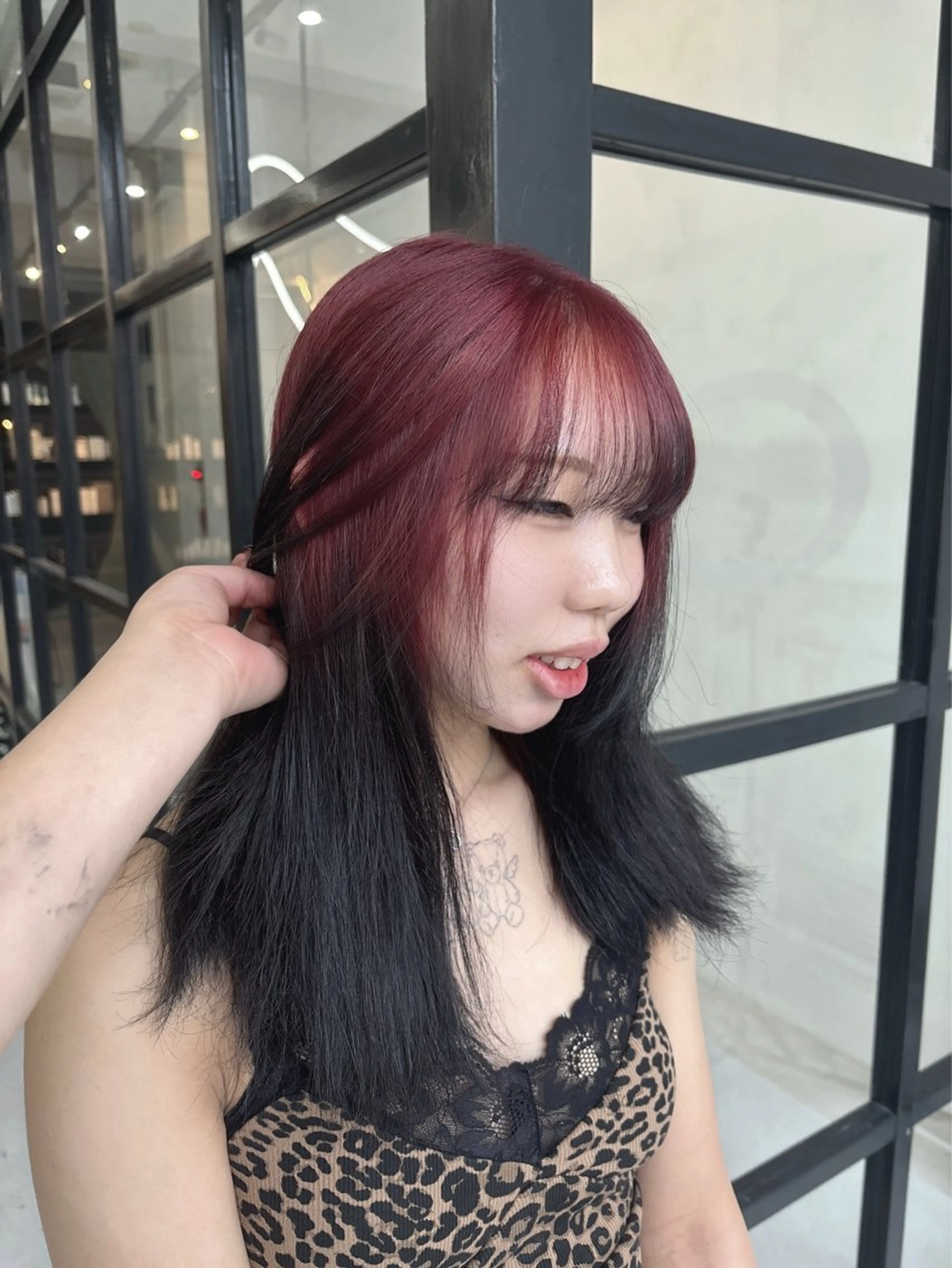 ロング ヘアカラー MaisonHALU さくらのヘアスタイル