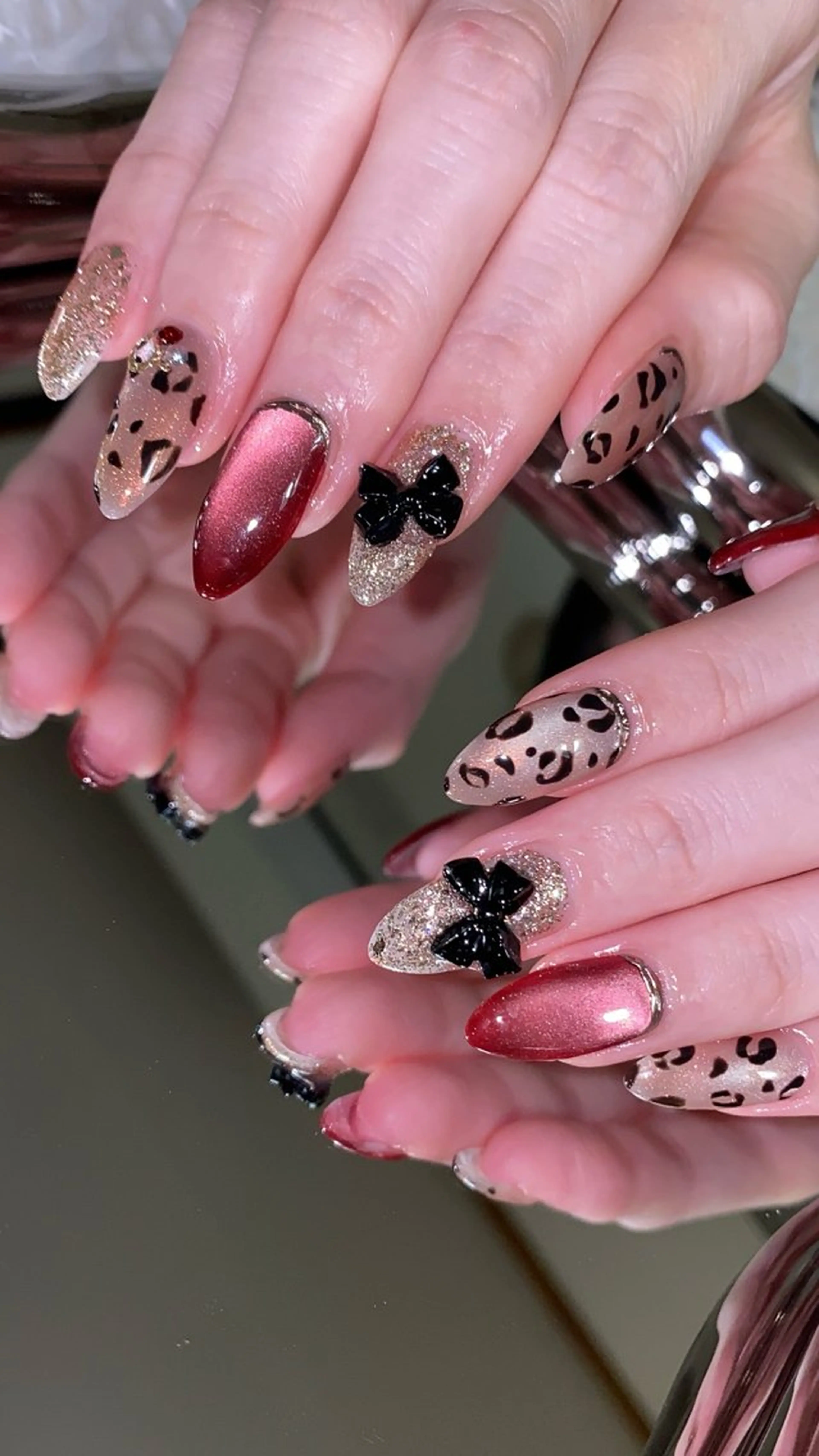 ネイル ハンドネイル n o q r m. n a c h iのネイルデザイン